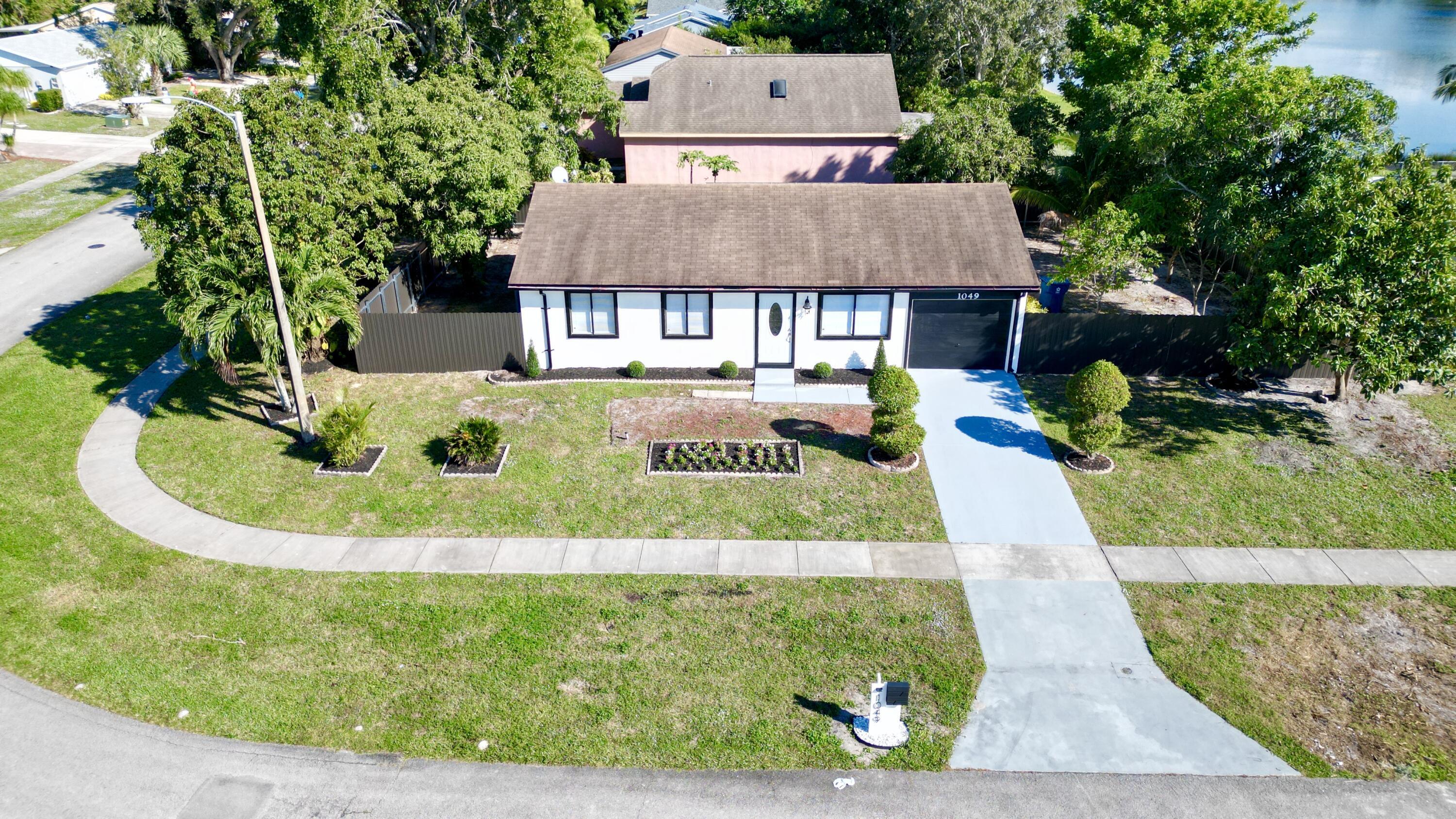 COUNTERPOINT ESTATES 11 - Residential Lease