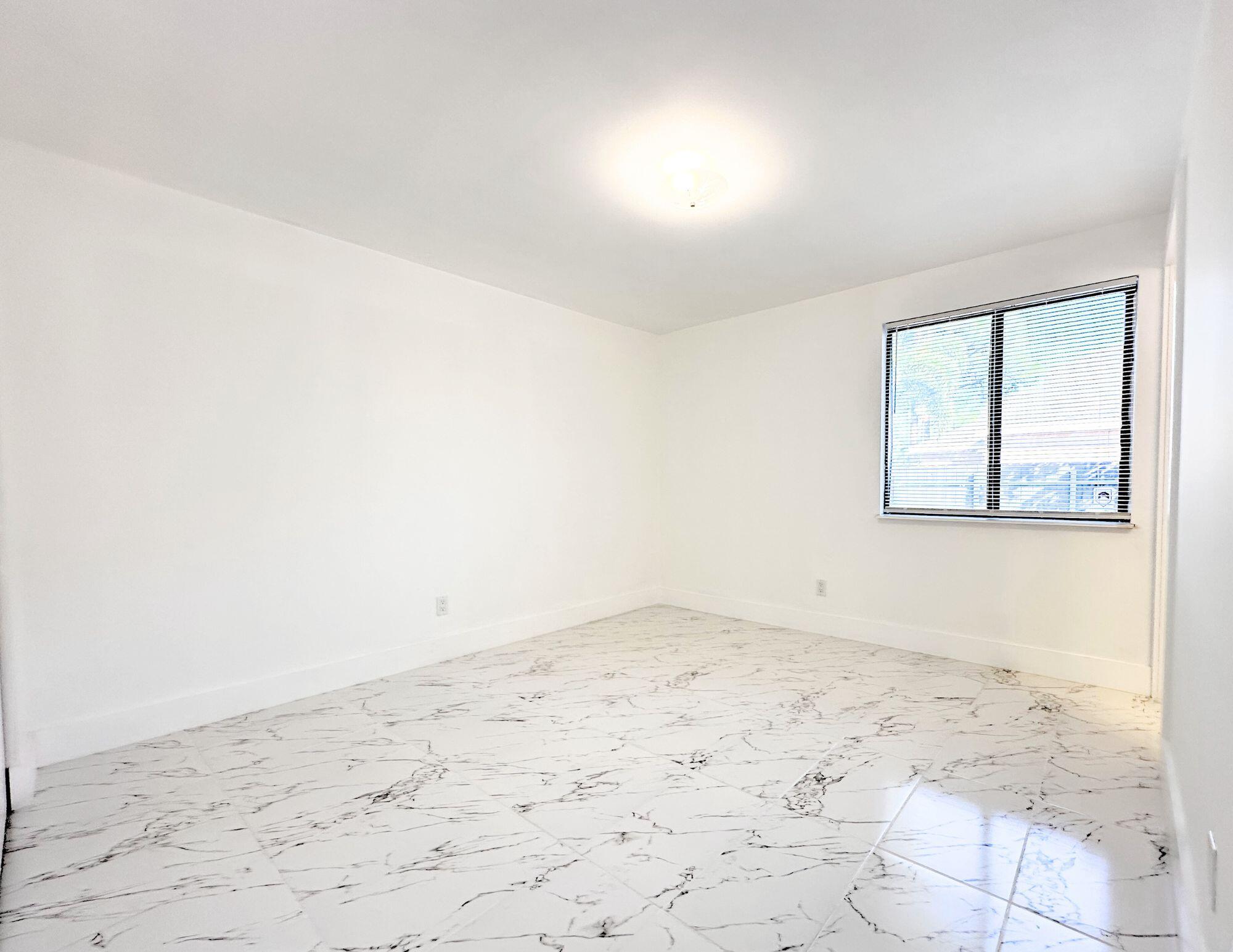 COUNTERPOINT ESTATES 11 - Residential Lease