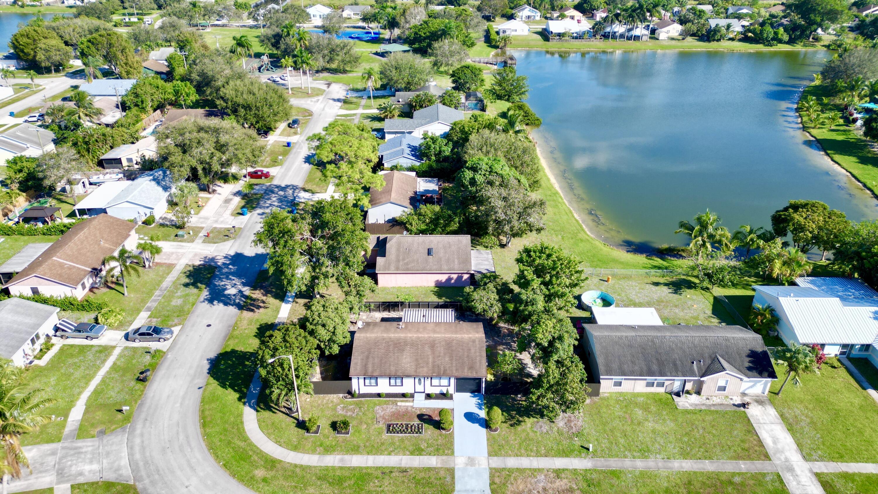 COUNTERPOINT ESTATES 11 - Residential Lease