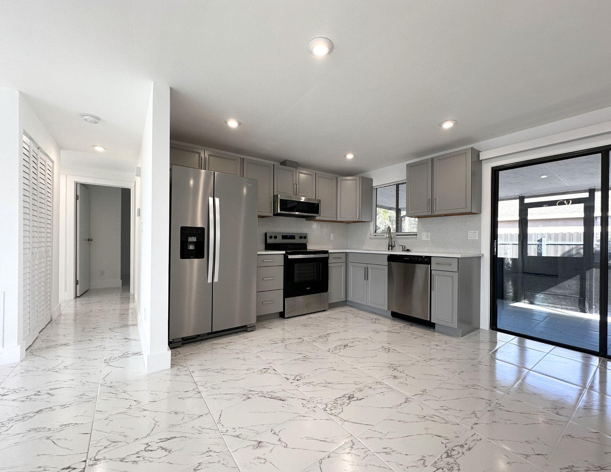COUNTERPOINT ESTATES 11 - Residential Lease