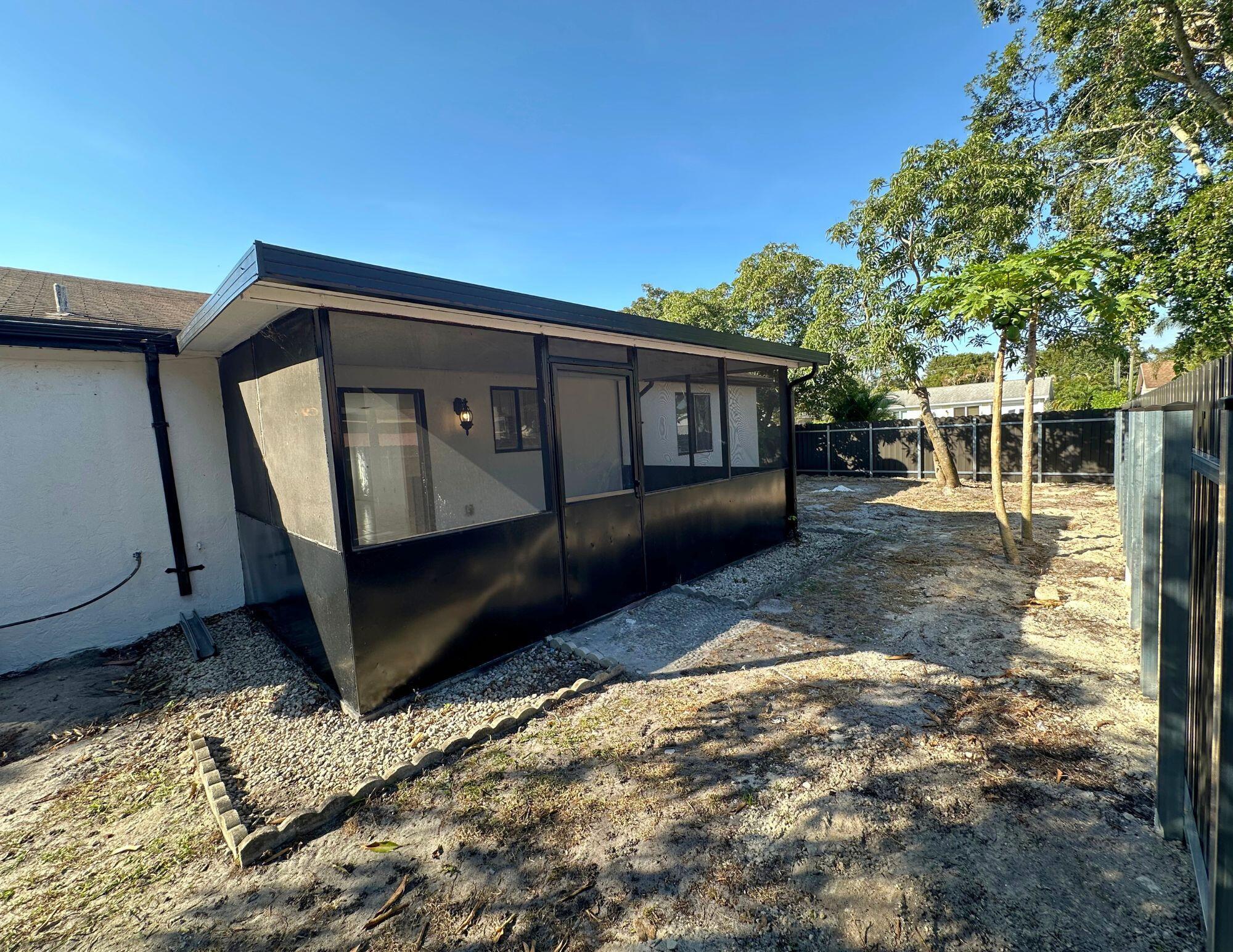 COUNTERPOINT ESTATES 11 - Residential Lease