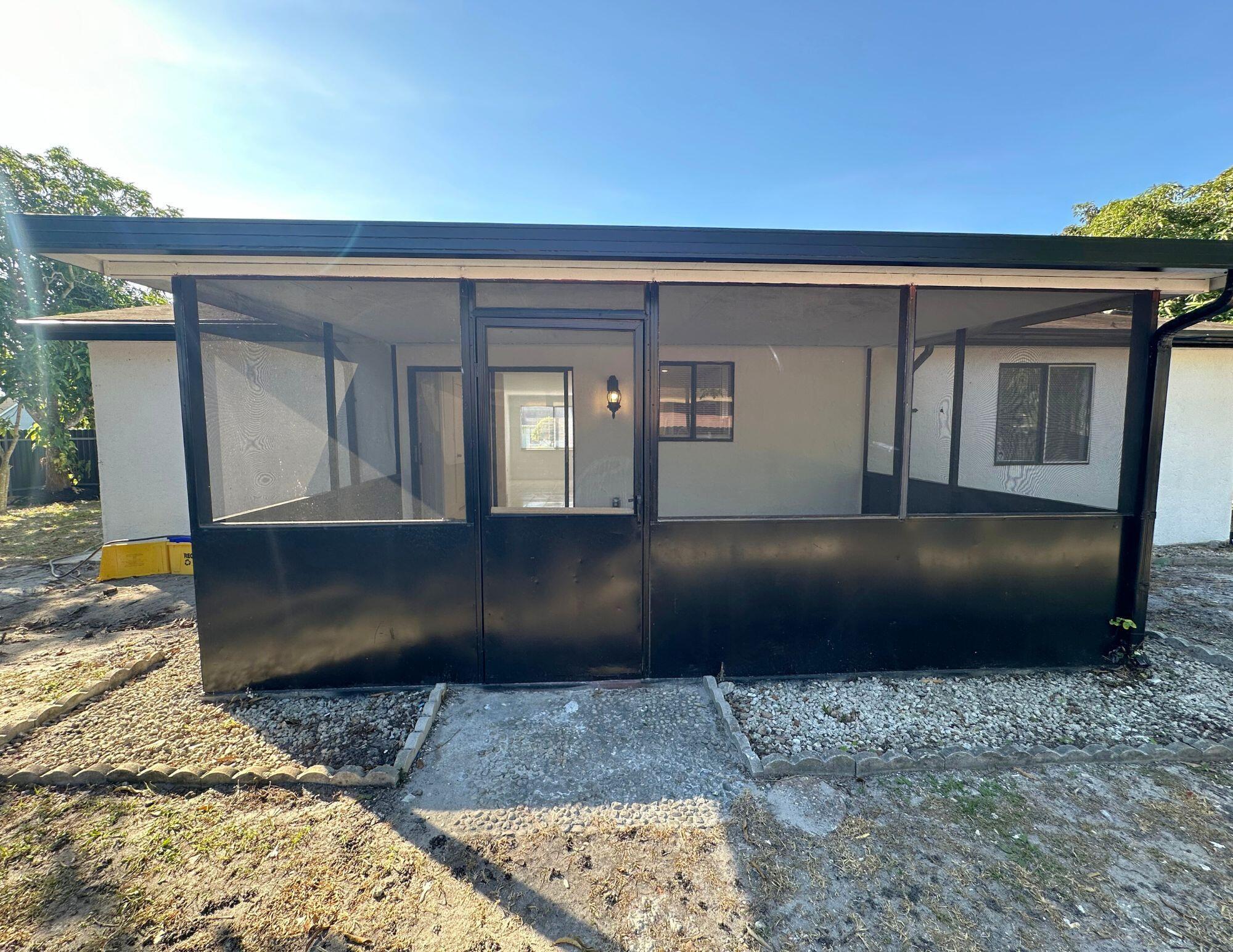 COUNTERPOINT ESTATES 11 - Residential Lease