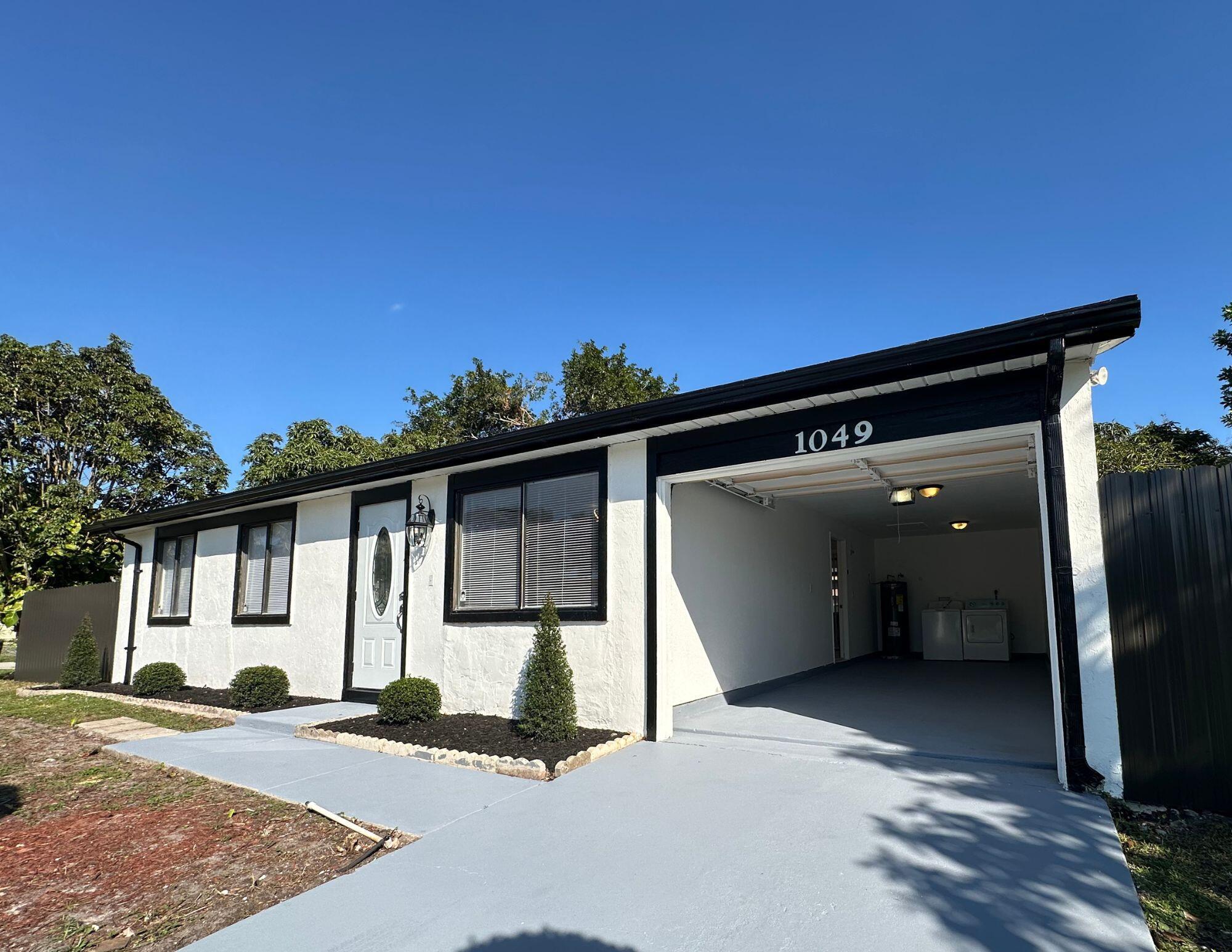 COUNTERPOINT ESTATES 11 - Residential Lease