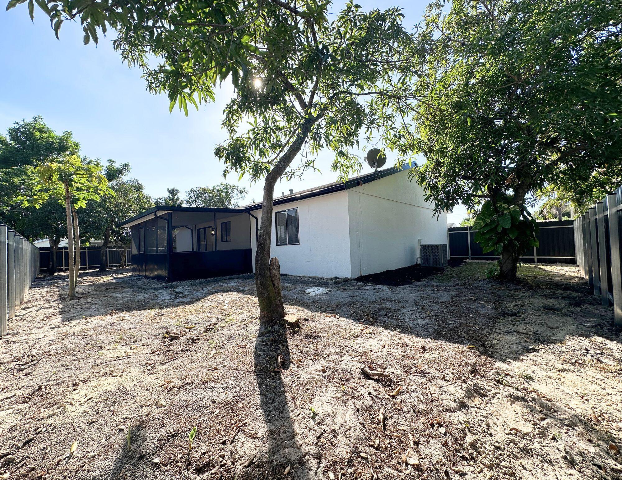 COUNTERPOINT ESTATES 11 - Residential Lease