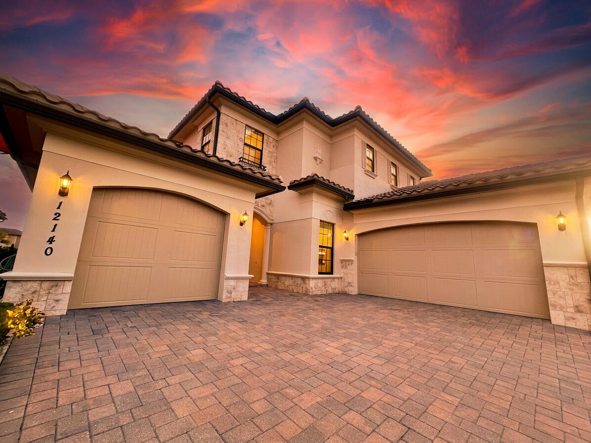 PARKLAND BAY - Residential