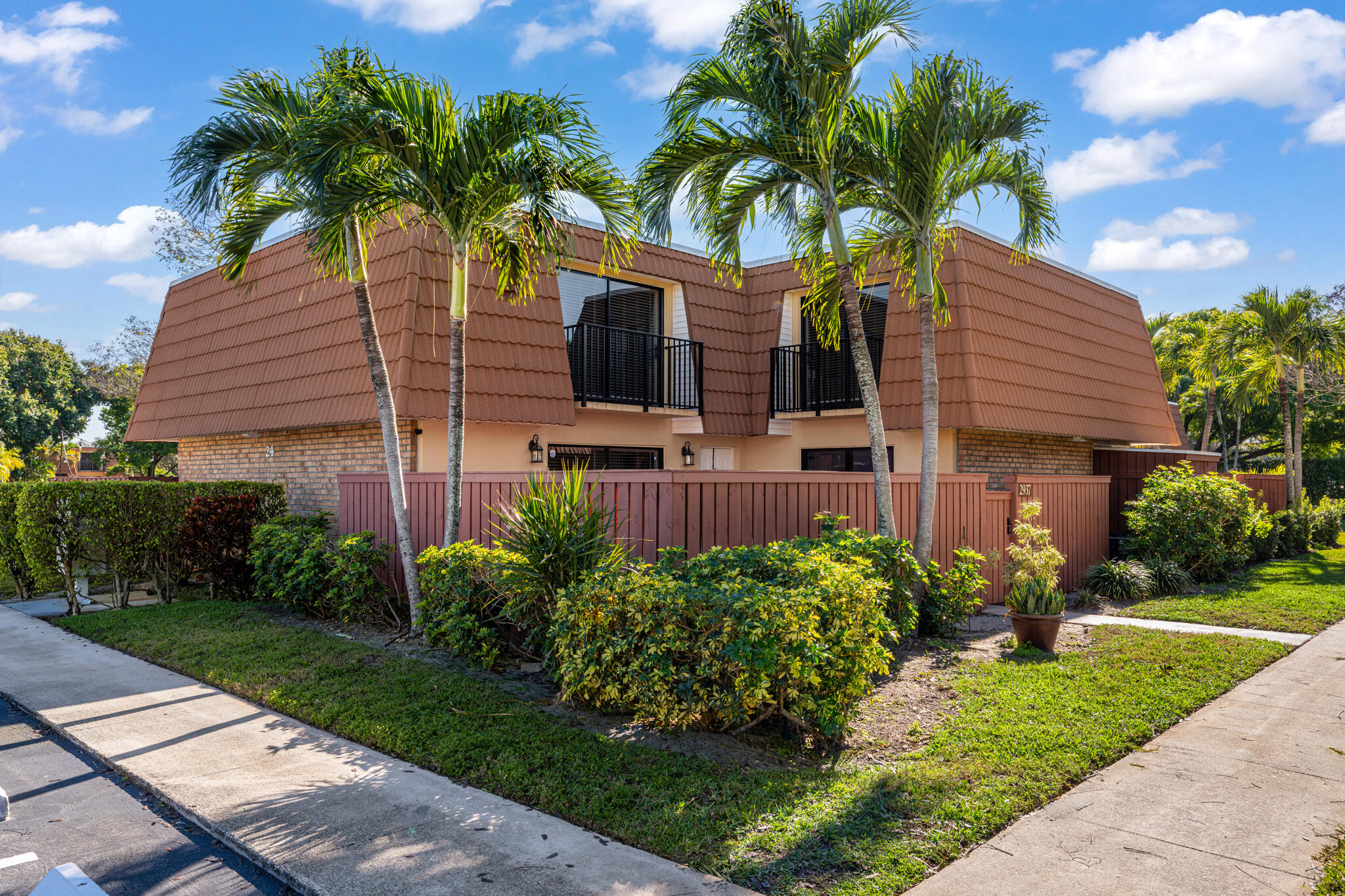 LOCATION, LOCATION, LOCATION Fully updated 2BD/2.5BA townhouse located in the desirable Waterford Courtyards community. This move-in-ready home offers an open-concept layout, spacious bedrooms, and a relaxed lifestyle just minutes from beaches, shopping, dining, and major highways. Upstairs features brand-new carpeting, custom-finished closets, and a luxurious primary suite with a travertine shower. Additional highlights include in-unit private laundry, no popcorn ceilings, and an all-ages community. Furniture is negotiable. FHA/VA approved | An excellent opportunity for first-time buyers! New roof and fence progress by the HOA. No assessment or increase of the HOA. Assumable Mortgage FHA Loan 6.6% | Building#24