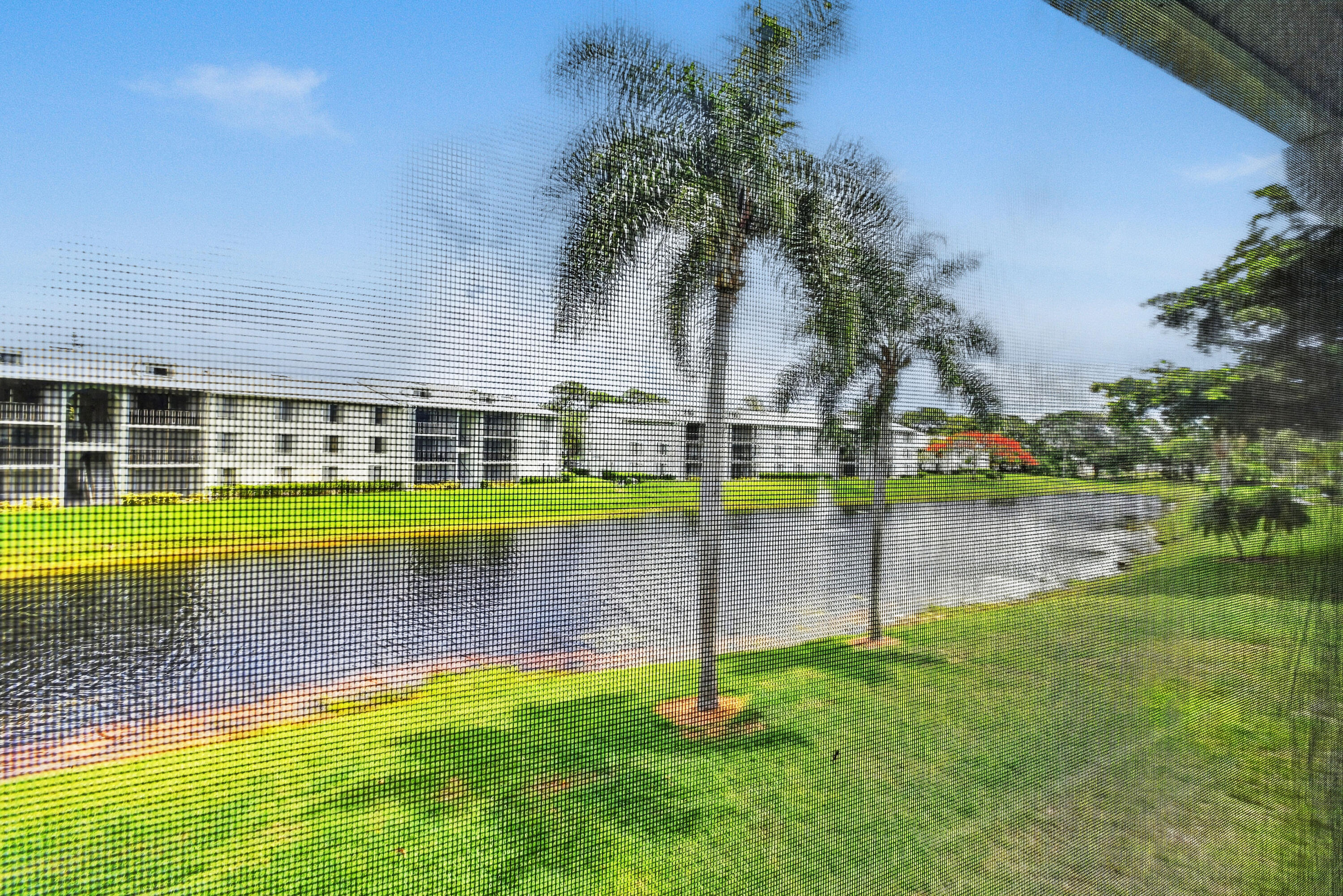 PALM CLUB WEST VILLAGE 1 CONDO - Residential