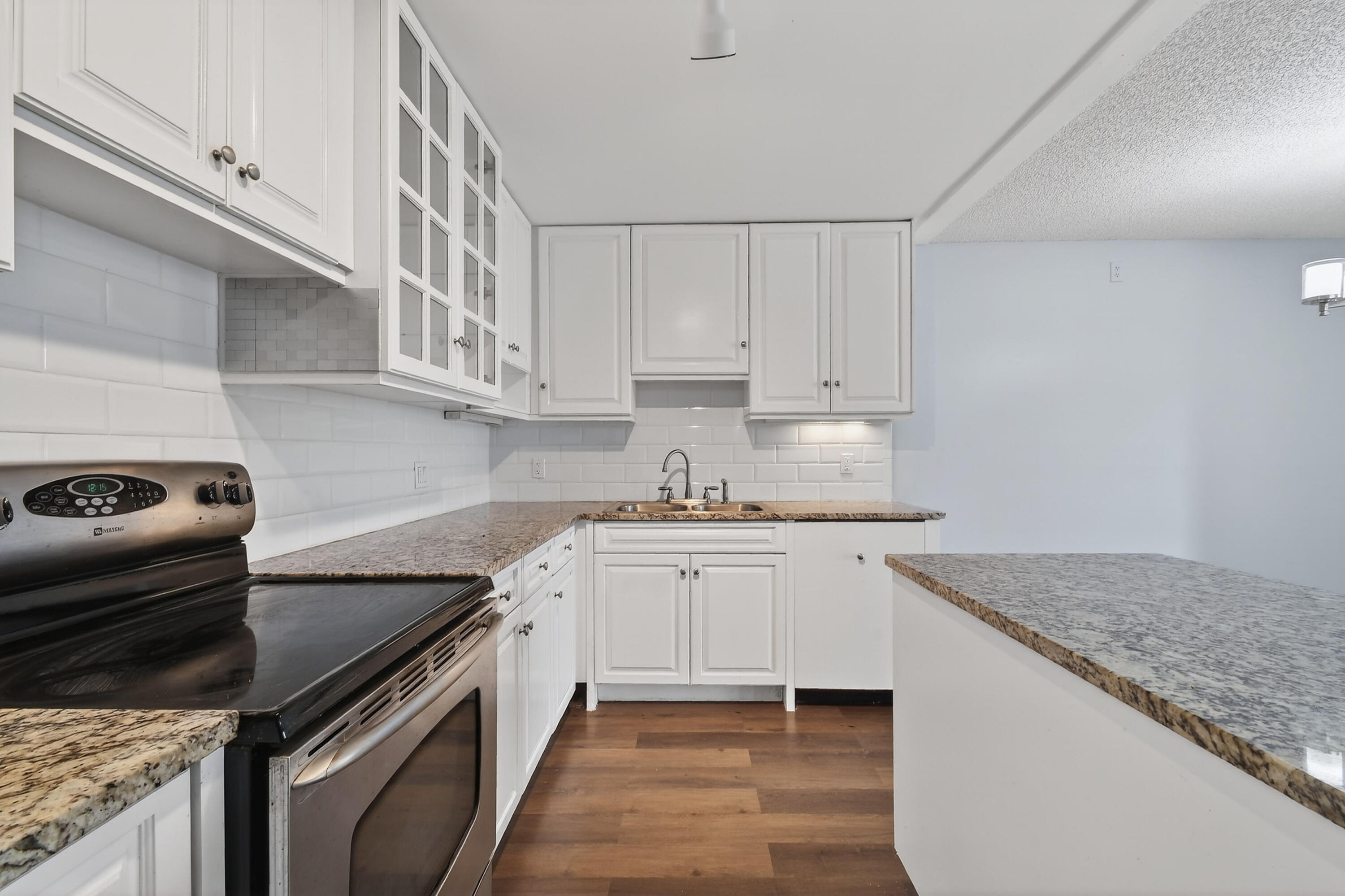 PALM CLUB WEST VILLAGE 1 CONDO - Residential