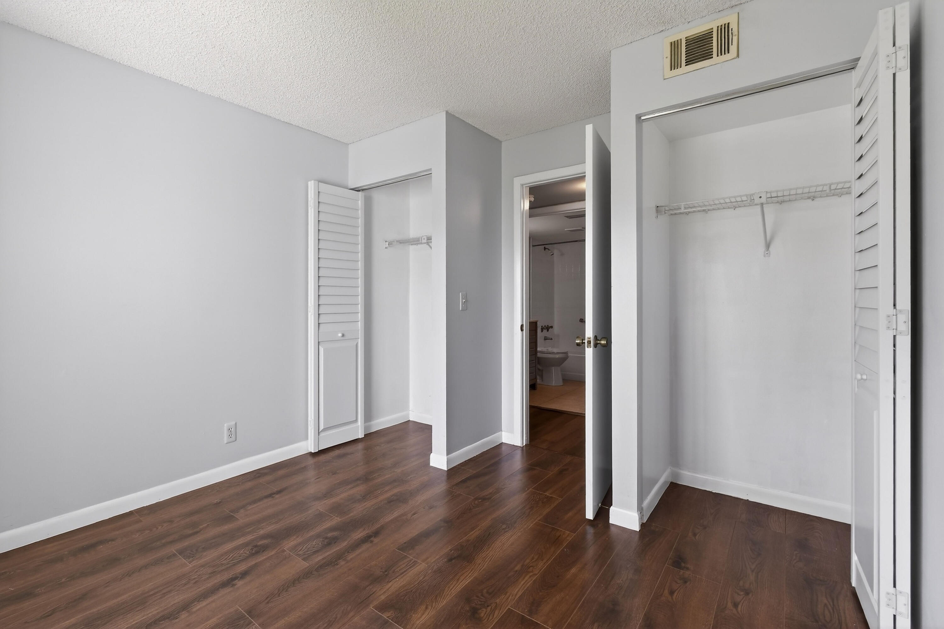 PALM CLUB WEST VILLAGE 1 CONDO - Residential