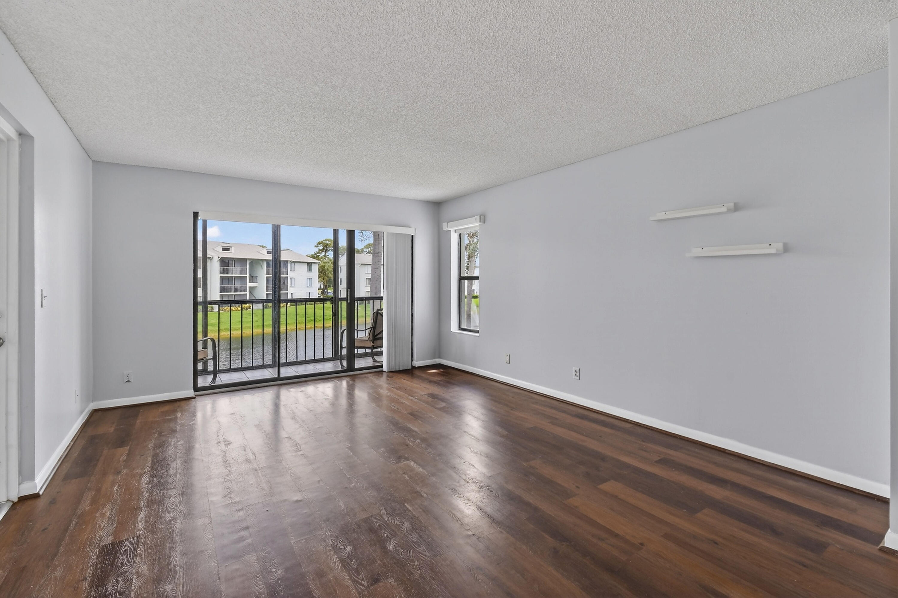 PALM CLUB WEST VILLAGE 1 CONDO - Residential