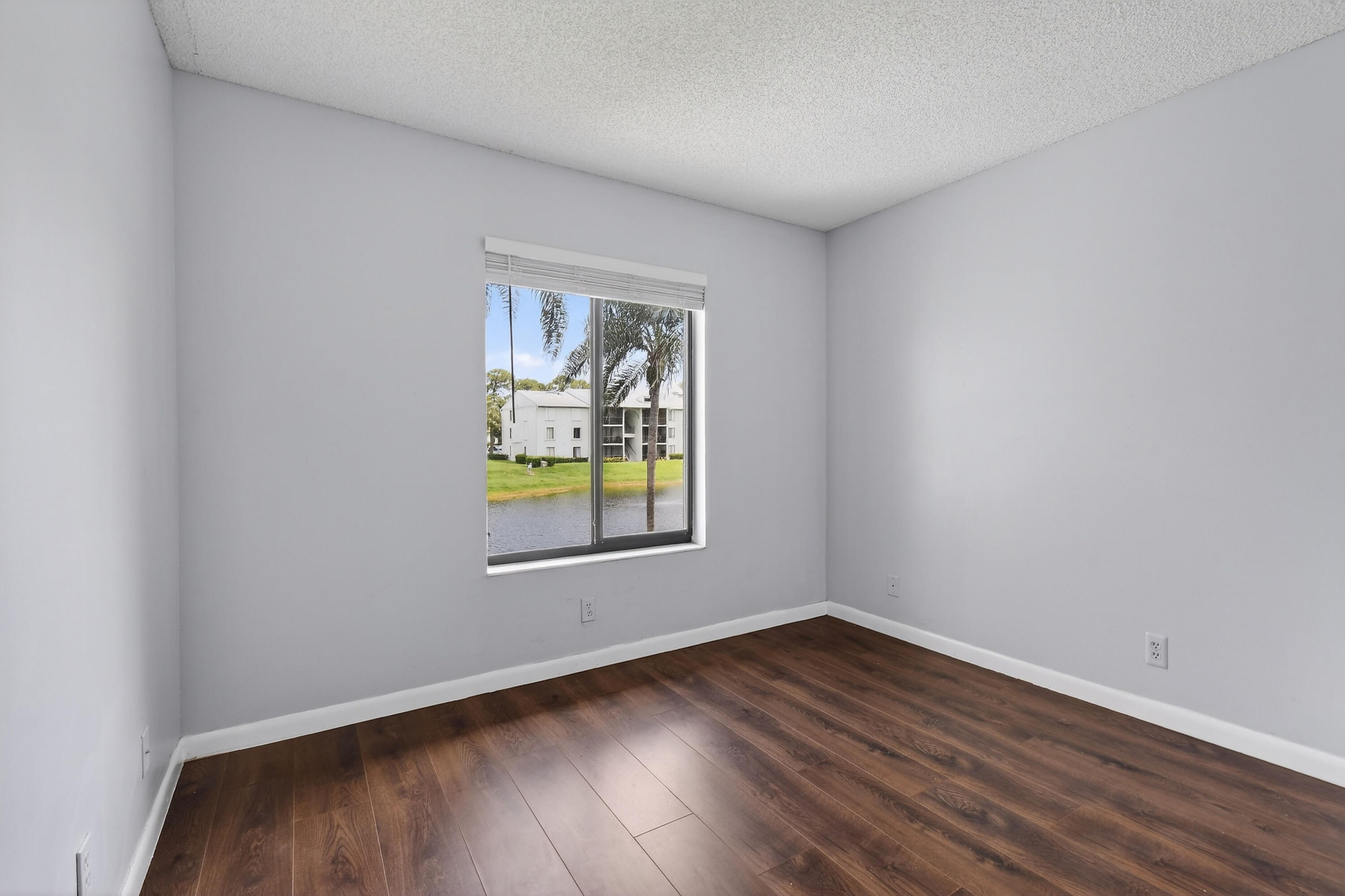PALM CLUB WEST VILLAGE 1 CONDO - Residential