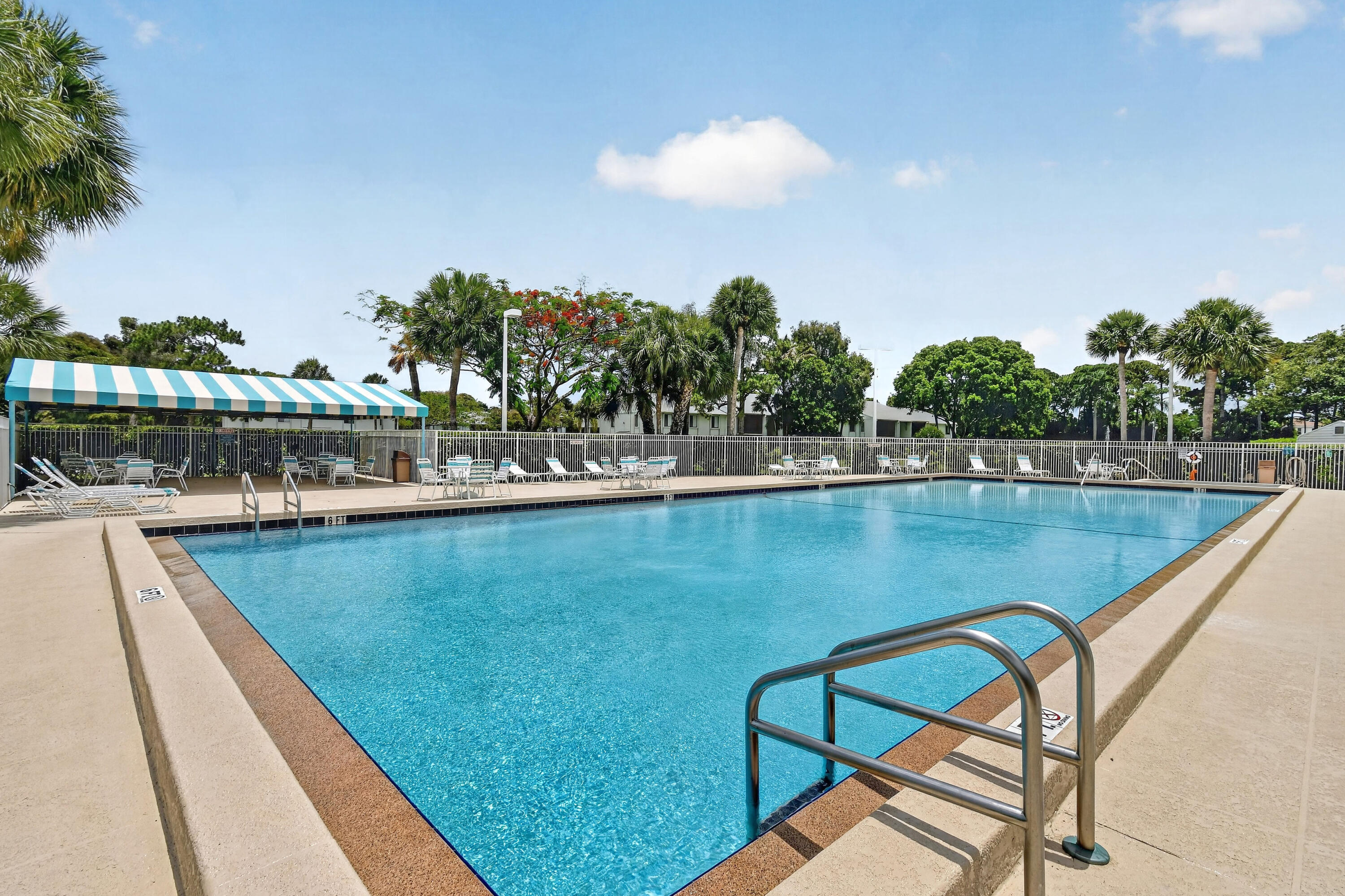 PALM CLUB WEST VILLAGE 1 CONDO - Residential