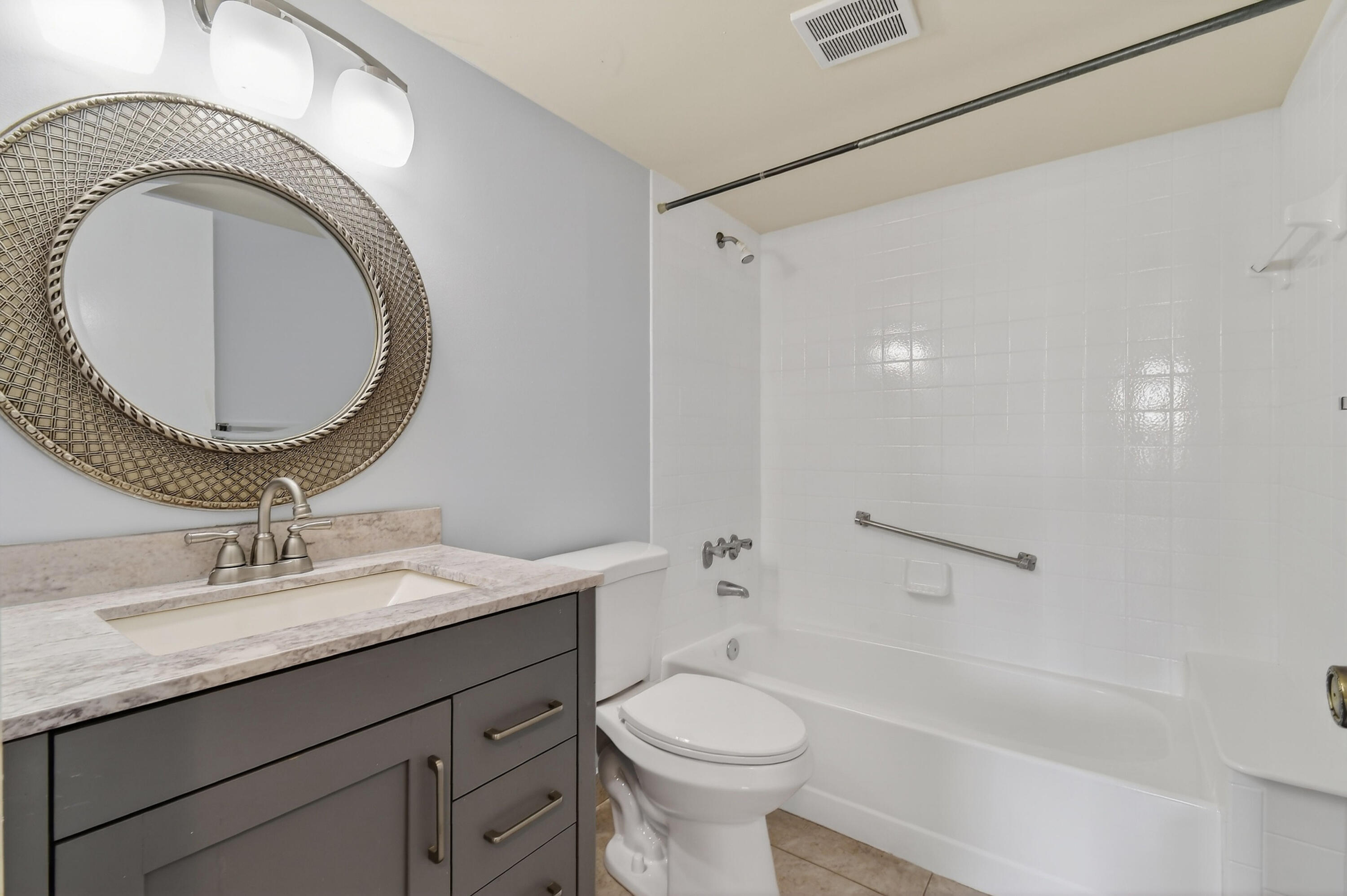 PALM CLUB WEST VILLAGE 1 CONDO - Residential