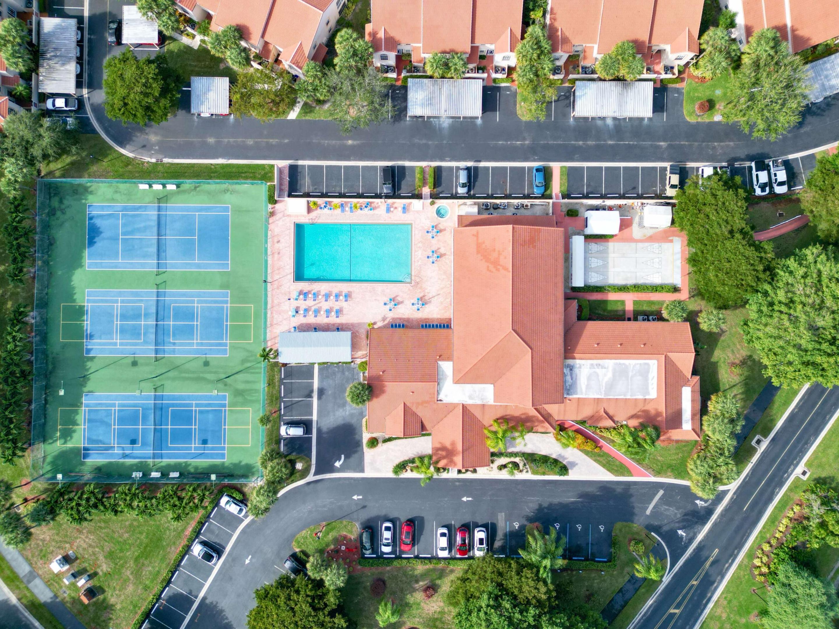 EMERALD POINTE CONDO - Residential