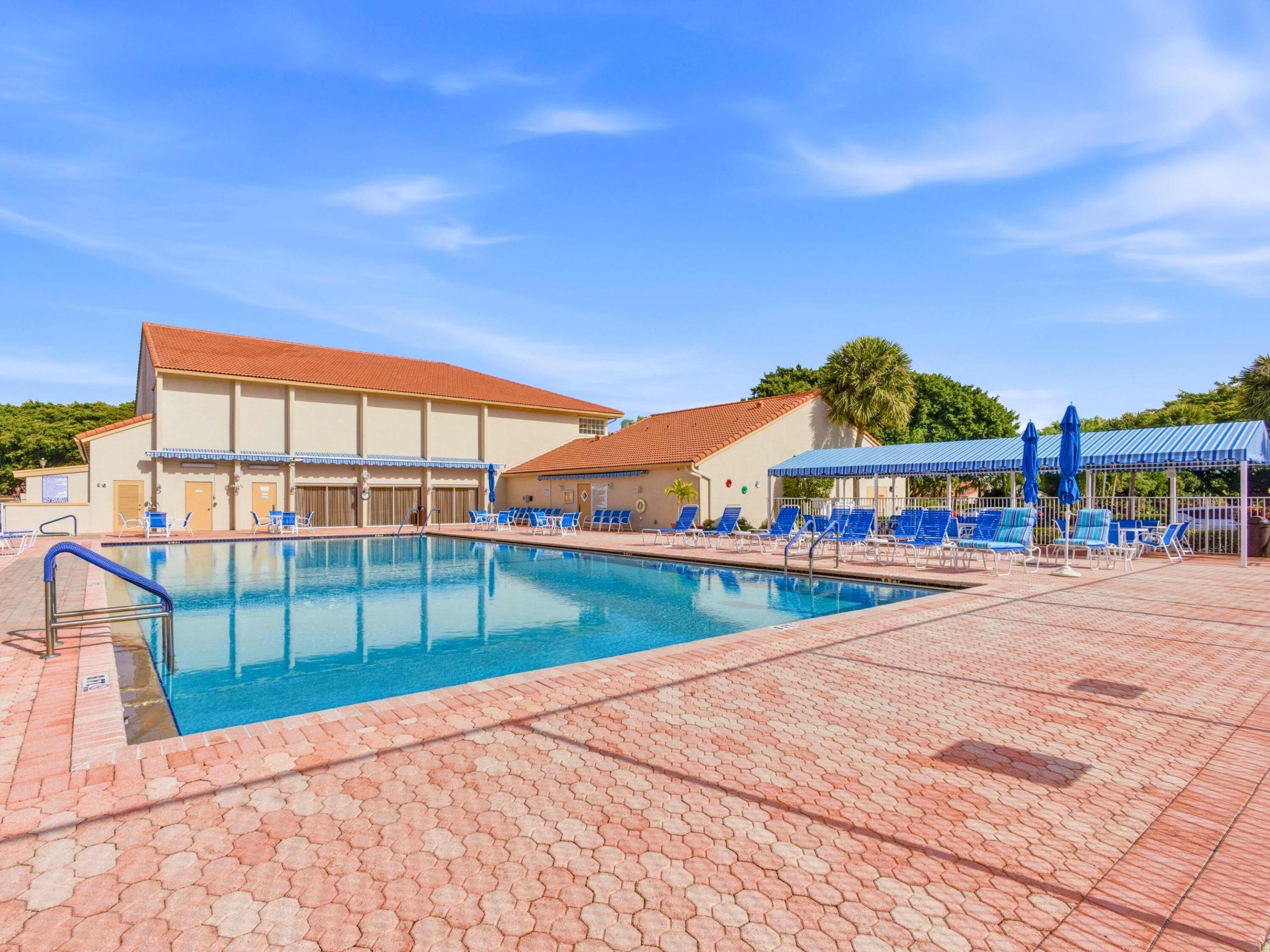 EMERALD POINTE CONDO - Residential