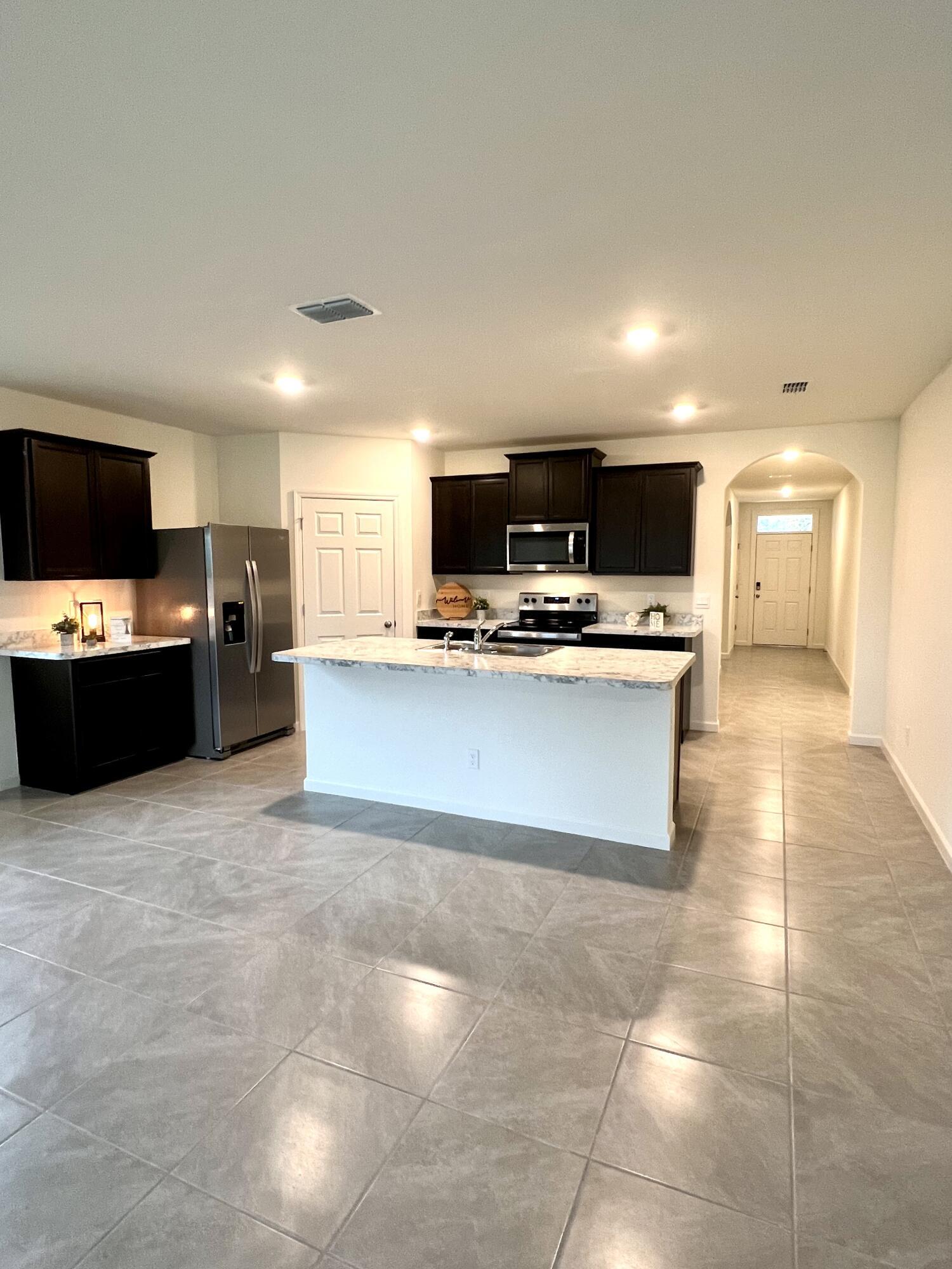 PORT ST LUCIE SECTION 36 - Residential Lease