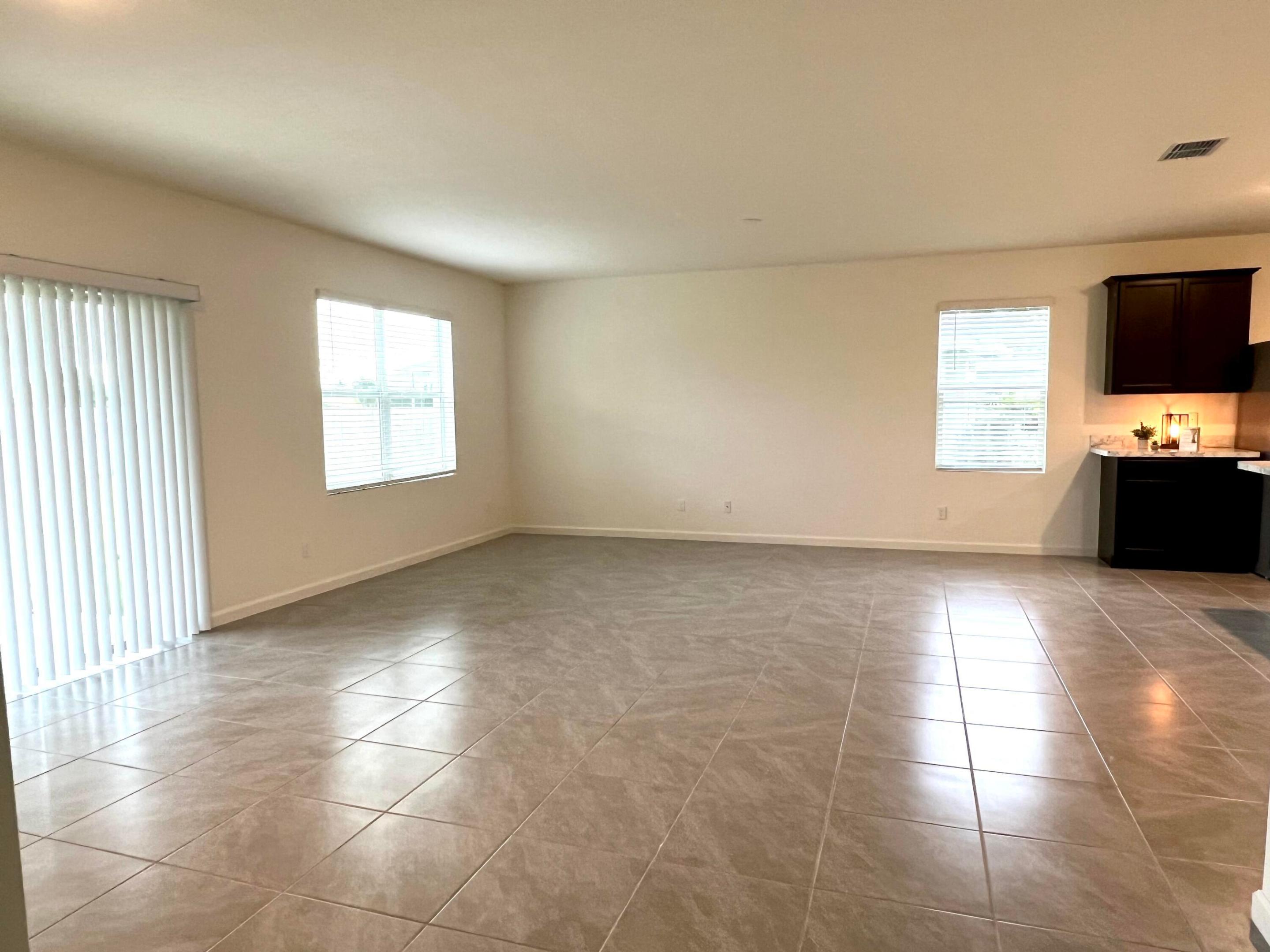 PORT ST LUCIE SECTION 36 - Residential Lease