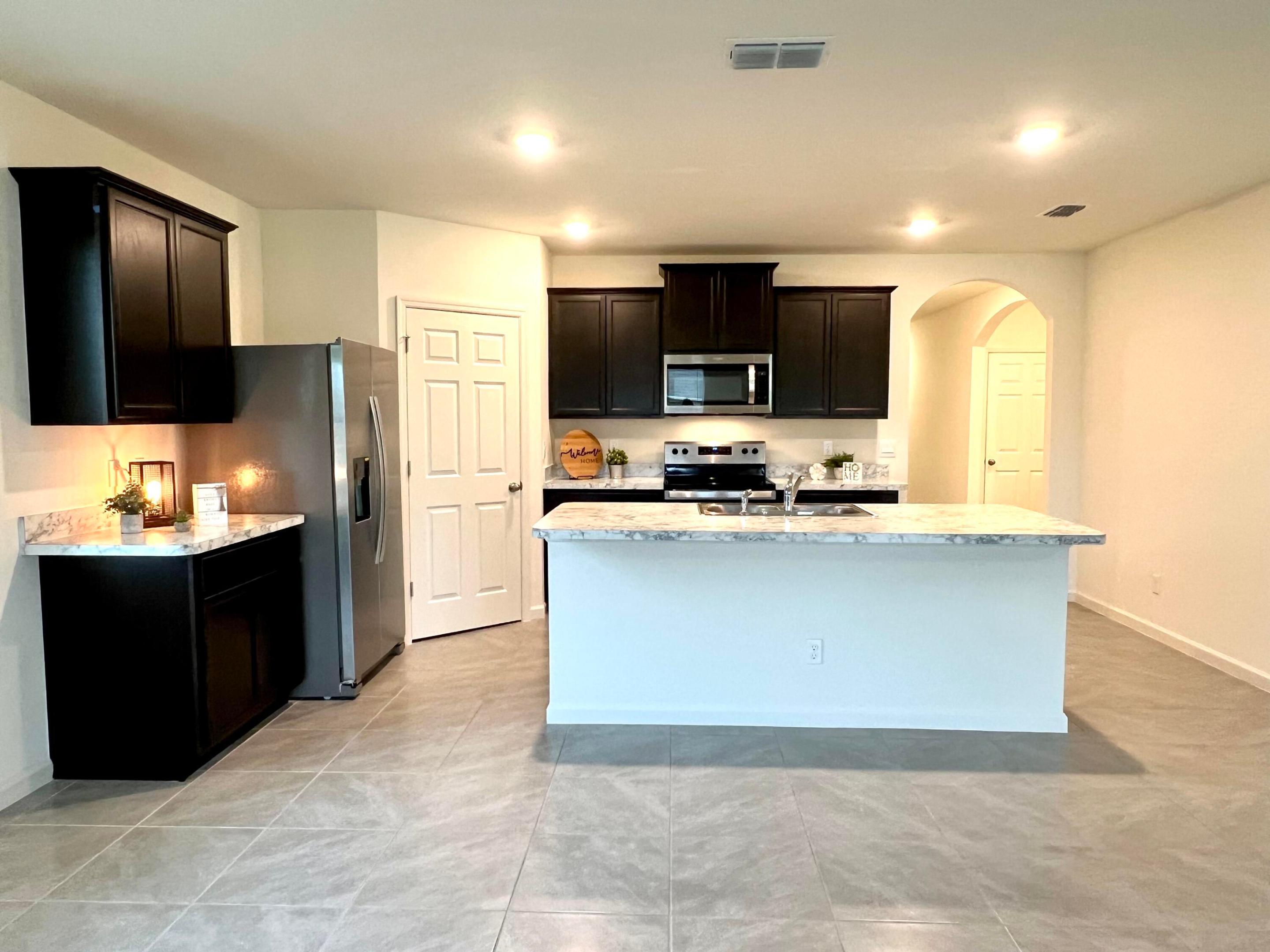 PORT ST LUCIE SECTION 36 - Residential Lease
