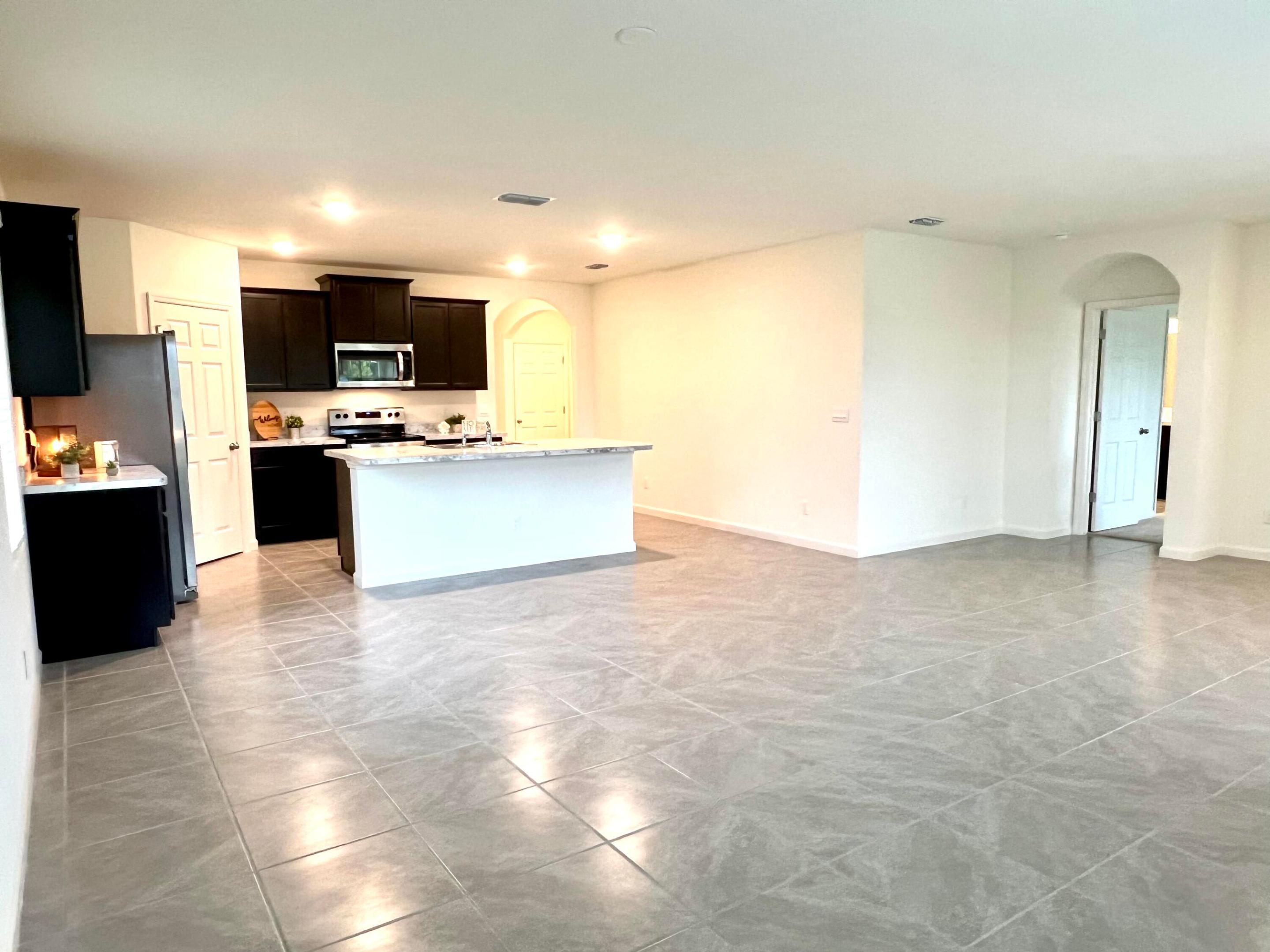 PORT ST LUCIE SECTION 36 - Residential Lease