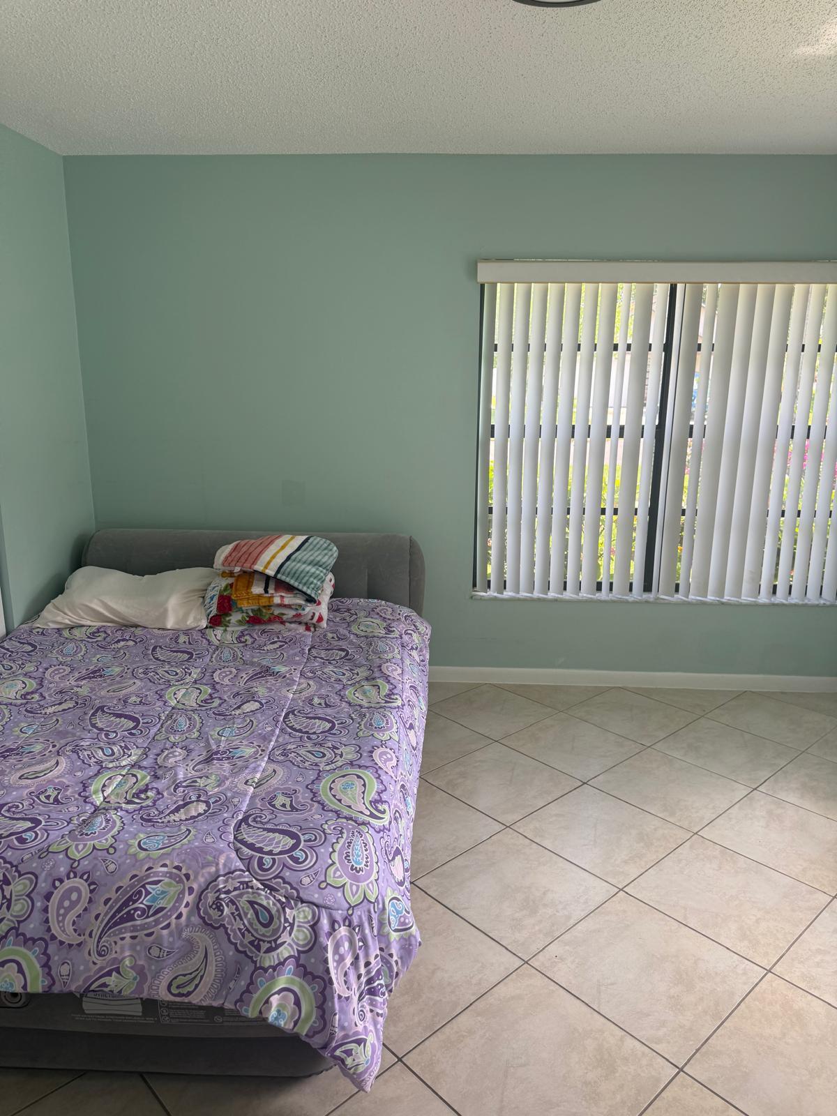 SUMMIT PINES UNIT 2 - Residential Lease