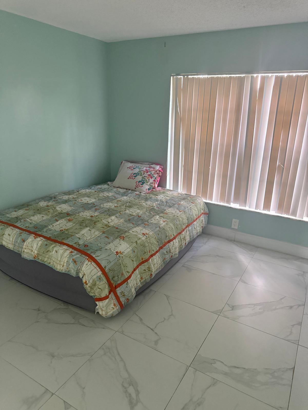 SUMMIT PINES UNIT 2 - Residential Lease