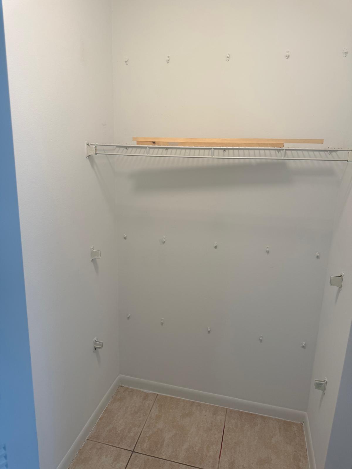 SUMMIT PINES UNIT 2 - Residential Lease