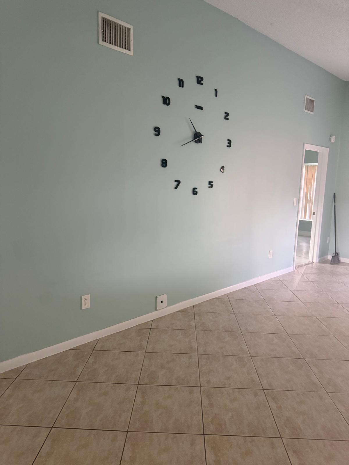 SUMMIT PINES UNIT 2 - Residential Lease