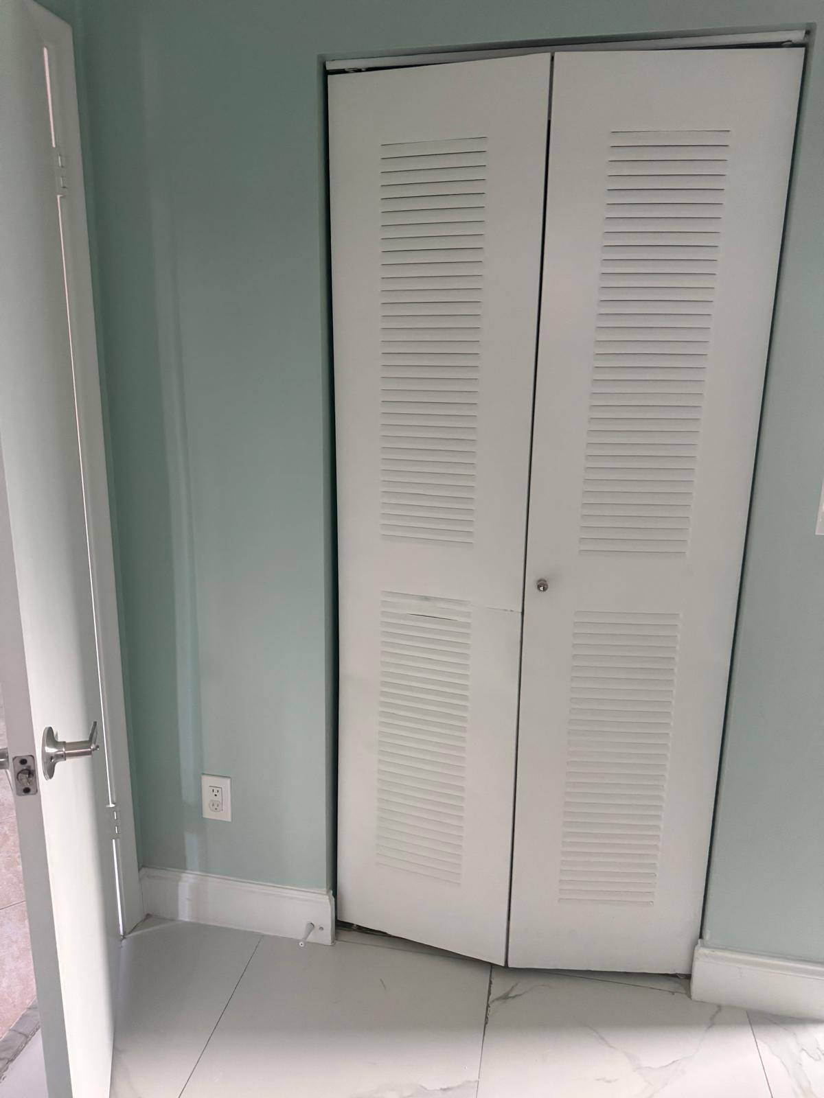 SUMMIT PINES UNIT 2 - Residential Lease