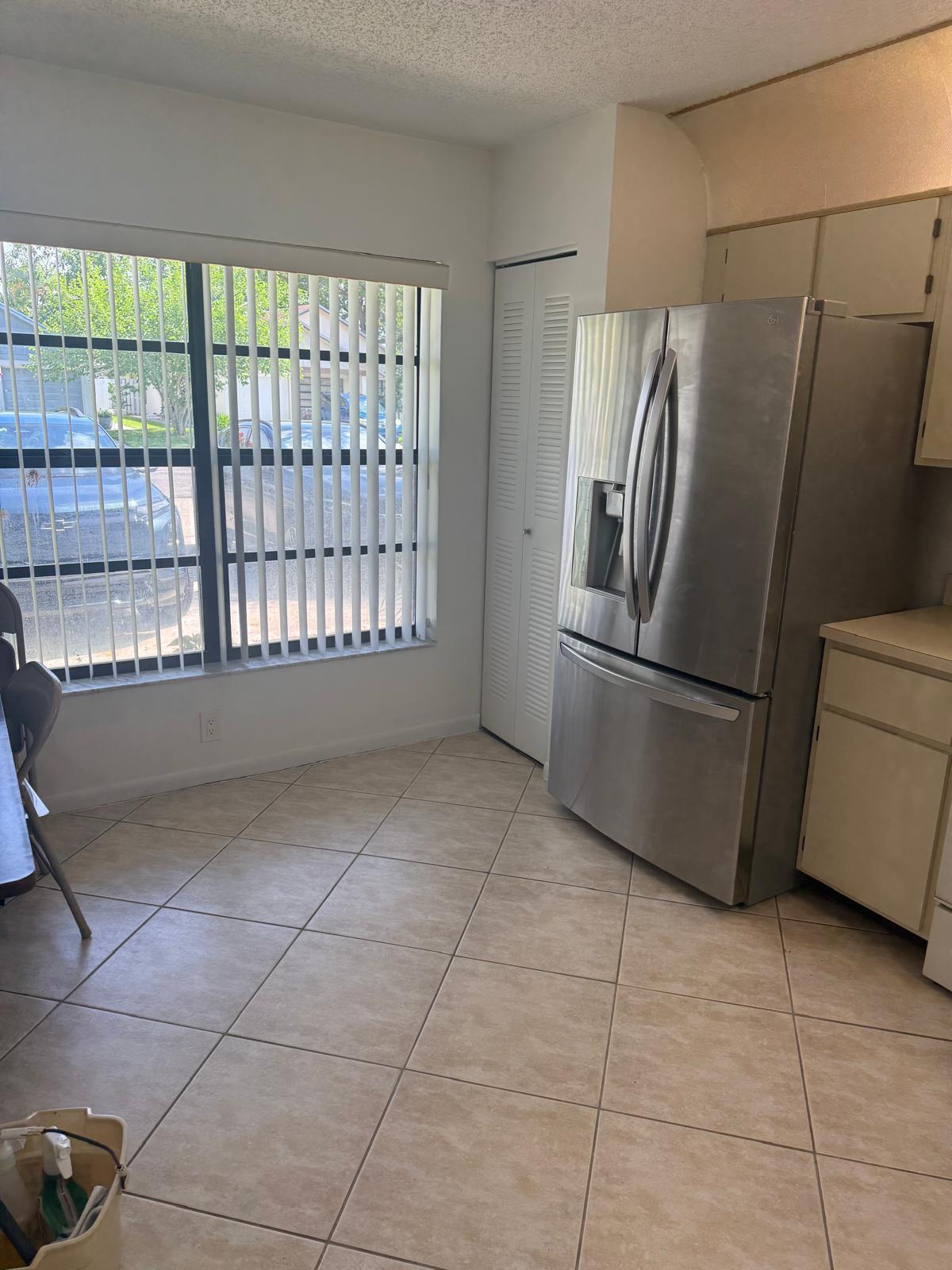 SUMMIT PINES UNIT 2 - Residential Lease