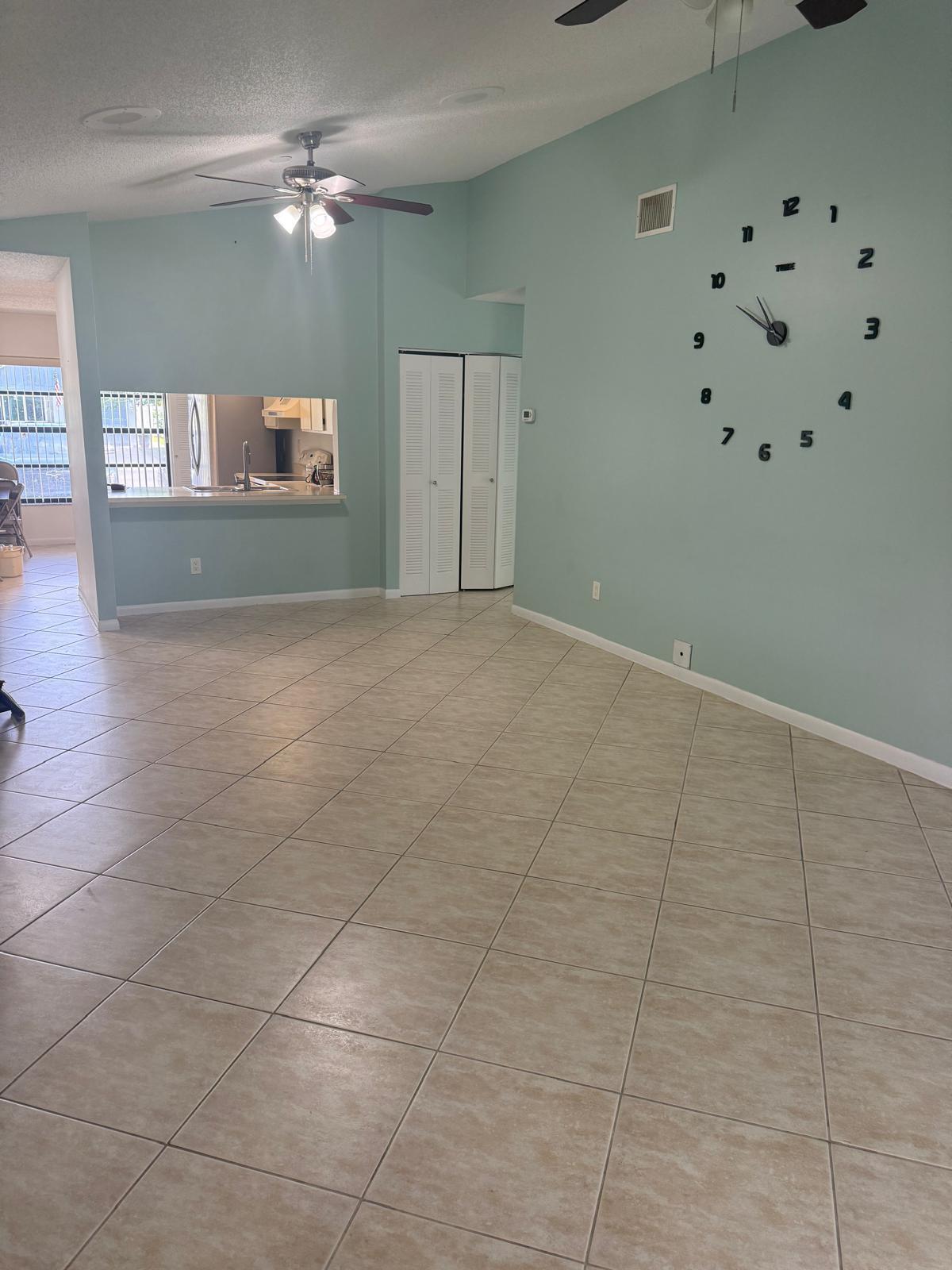 SUMMIT PINES UNIT 2 - Residential Lease