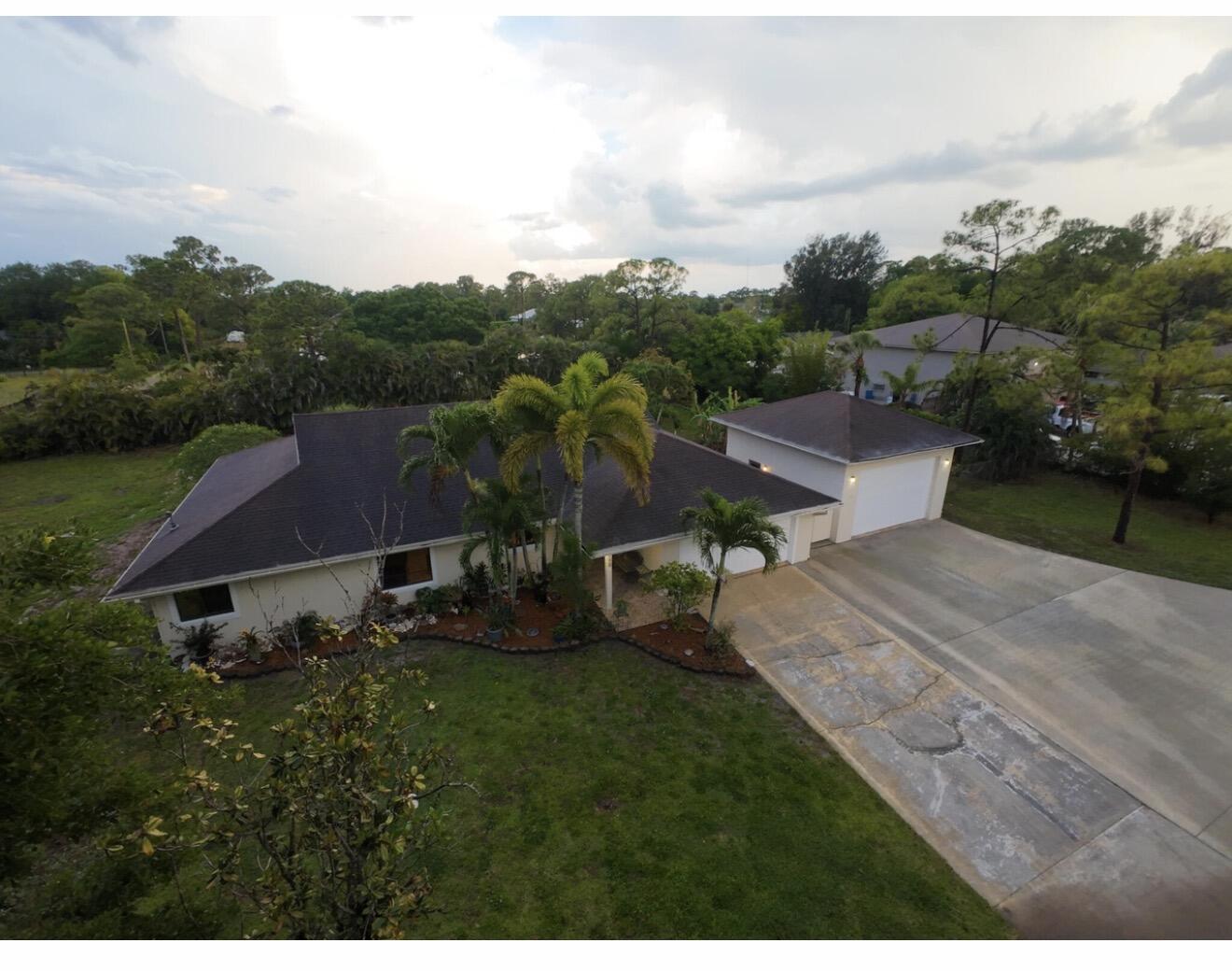 PALM BEACH RANCHETTES - Residential Lease