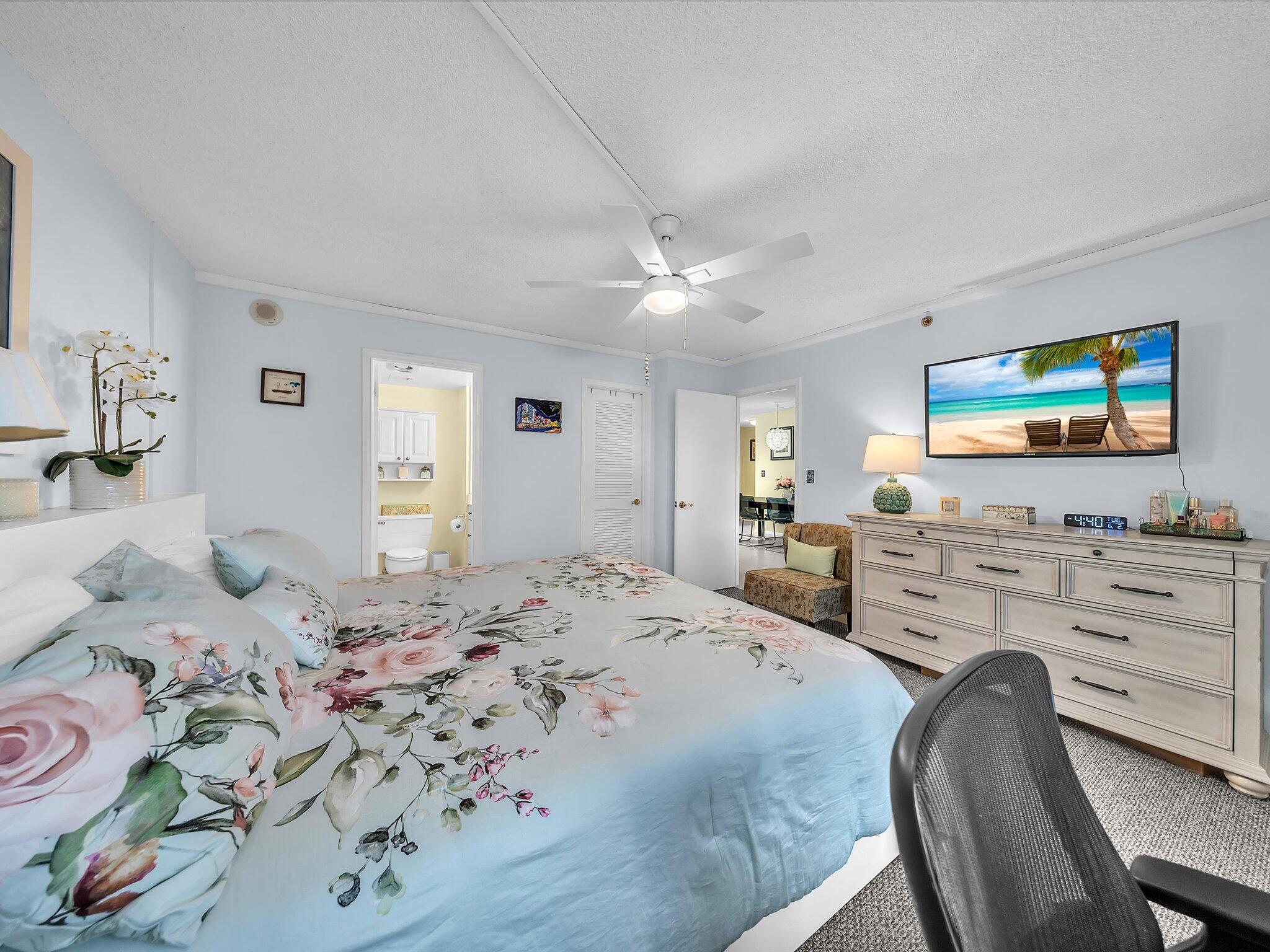 AMBASSADORS V NORTH CONDO - Residential