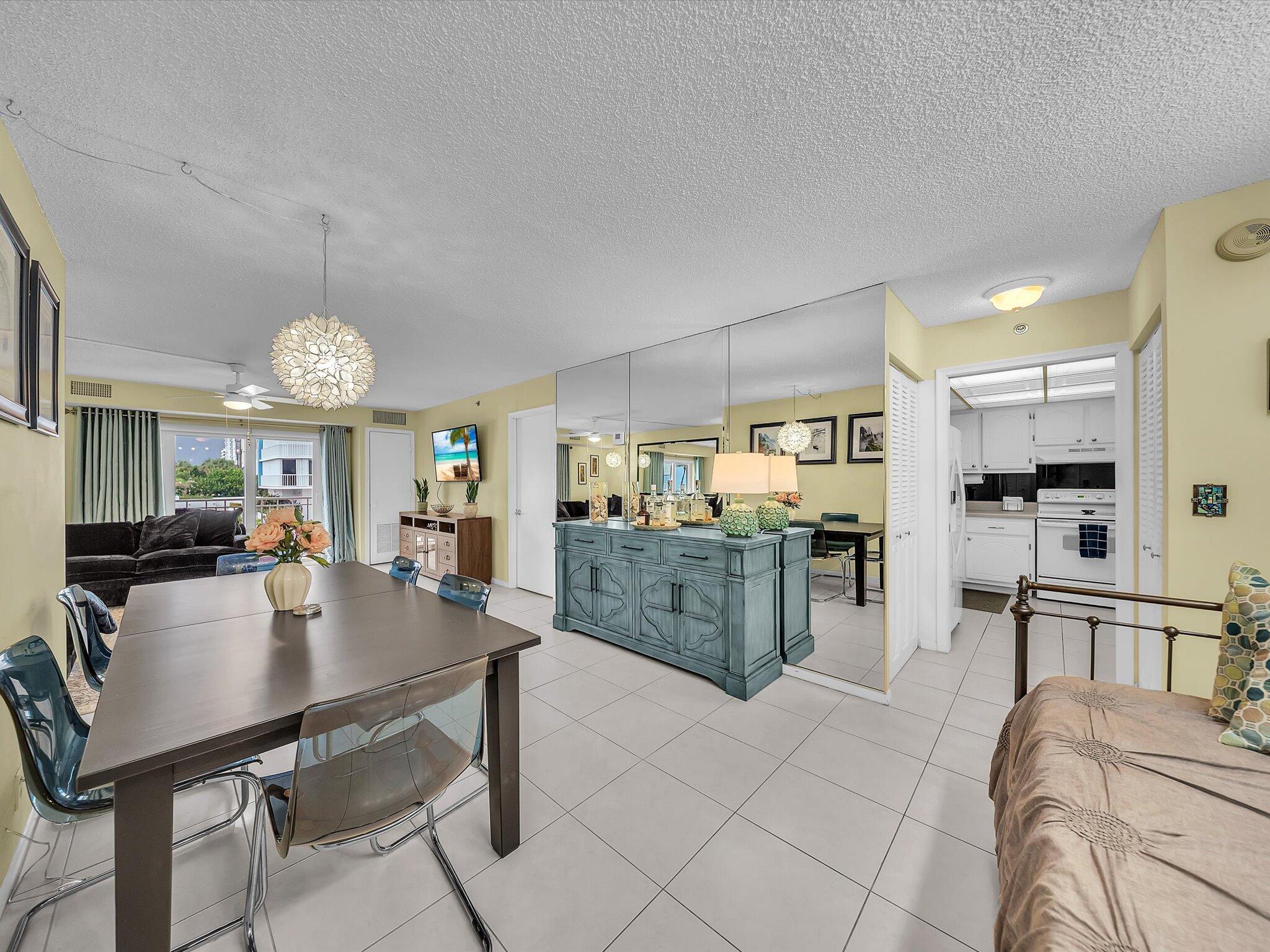 AMBASSADORS V NORTH CONDO - Residential
