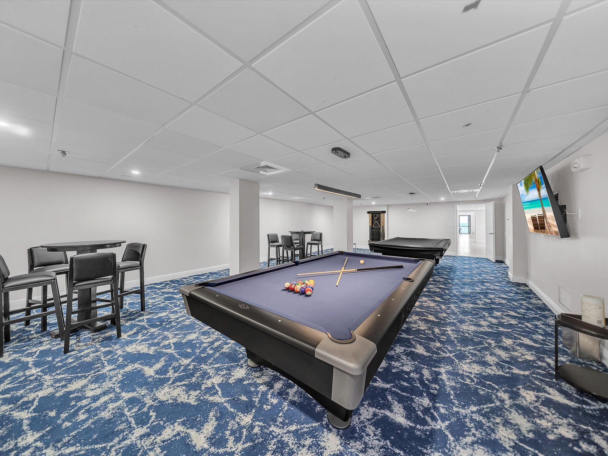 AMBASSADORS V NORTH CONDO - Residential