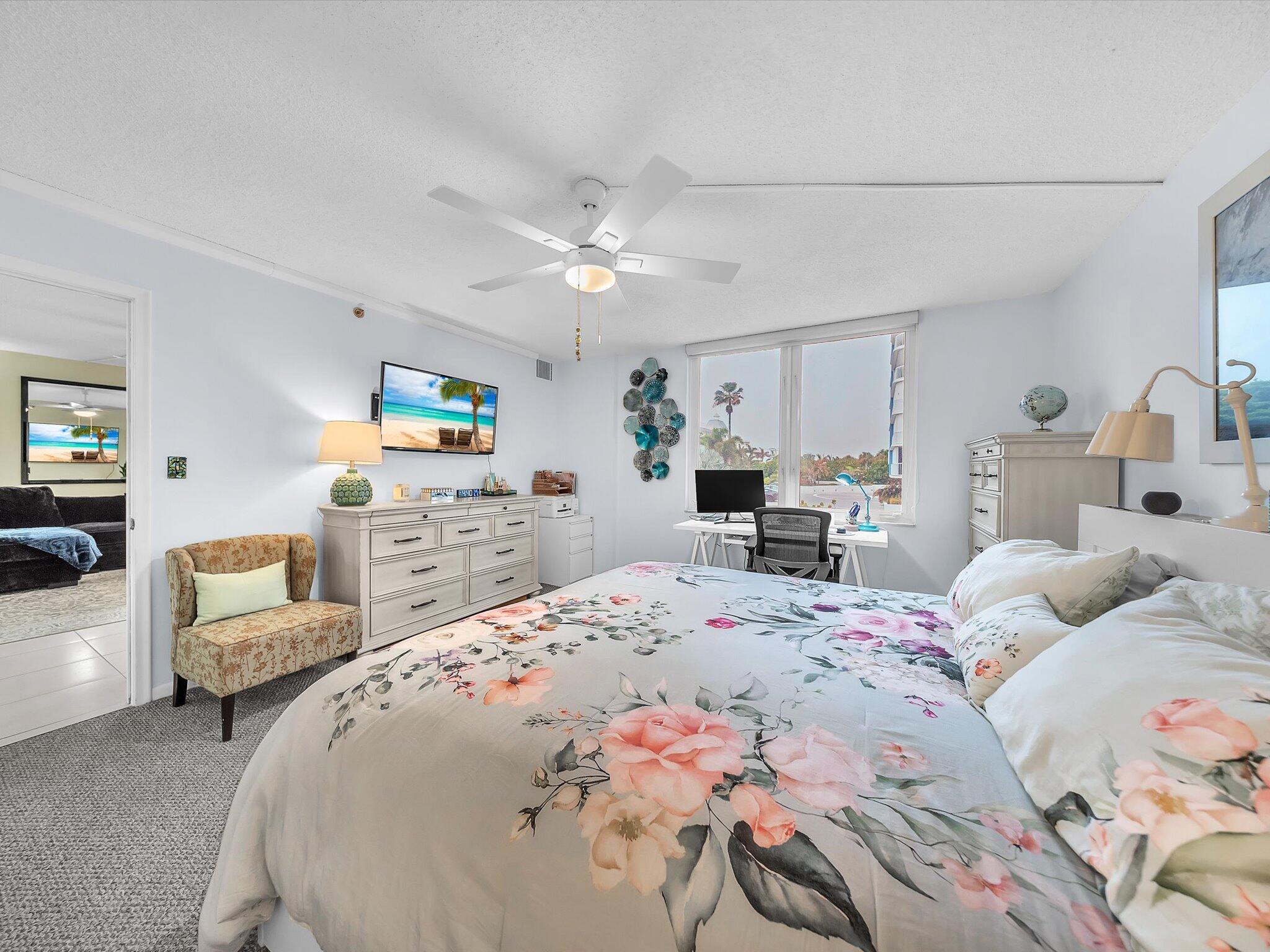 AMBASSADORS V NORTH CONDO - Residential