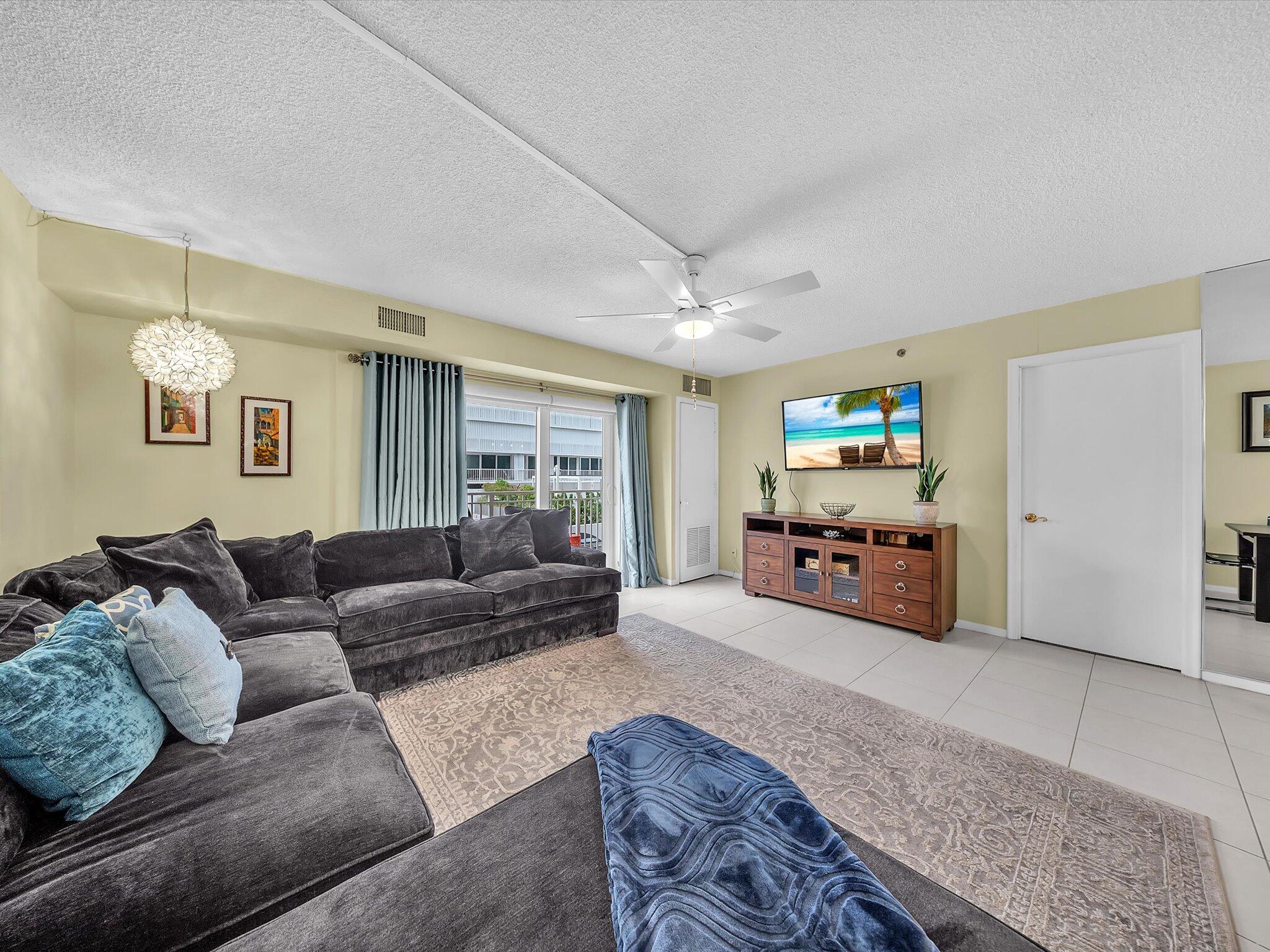 AMBASSADORS V NORTH CONDO - Residential