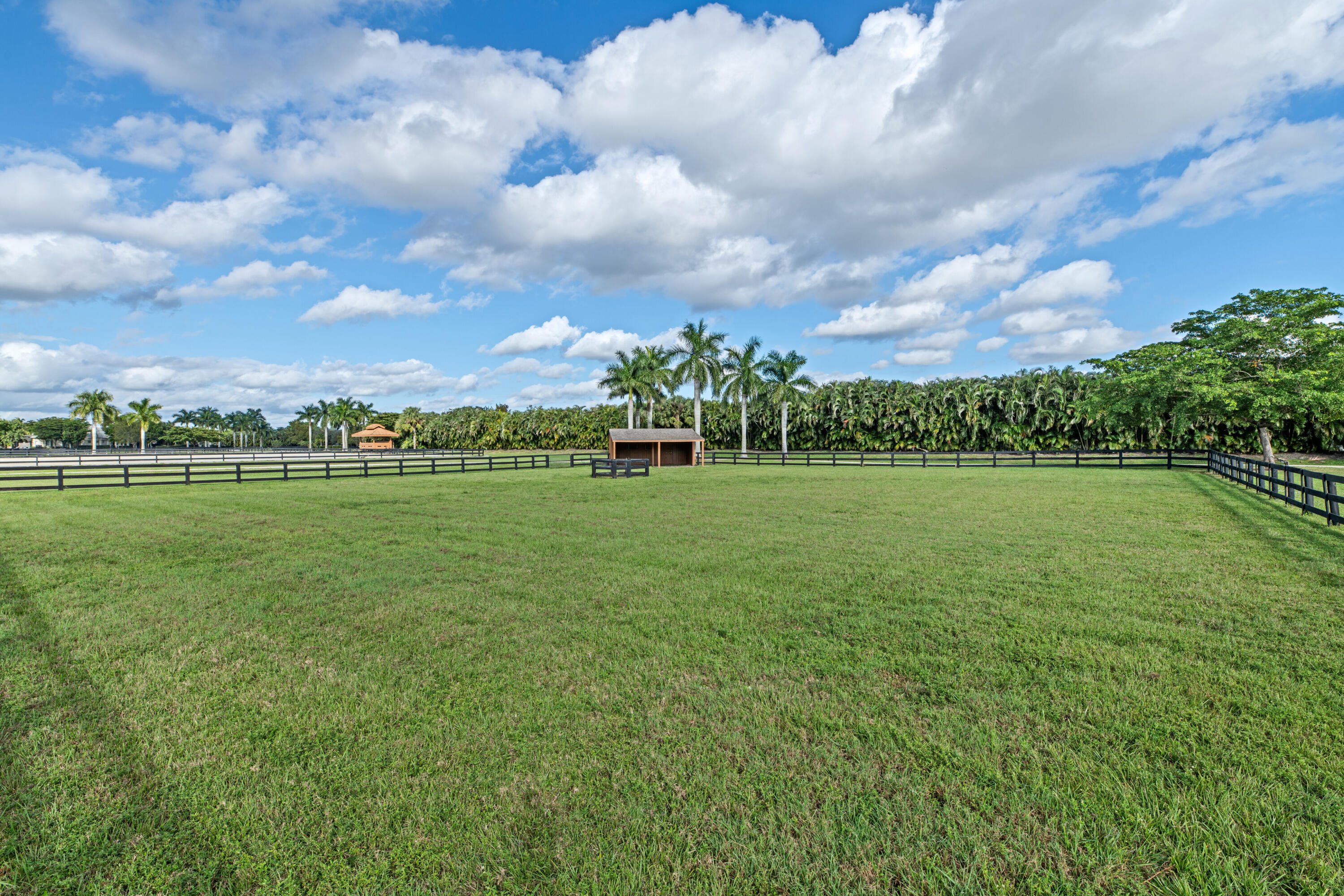 PALM BEACH POINT EAST - Residential