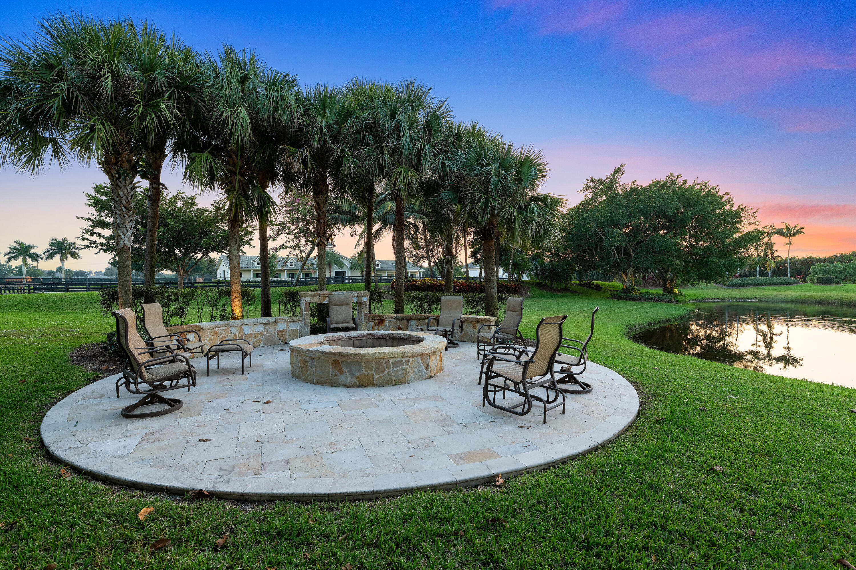 PALM BEACH POINT EAST - Residential