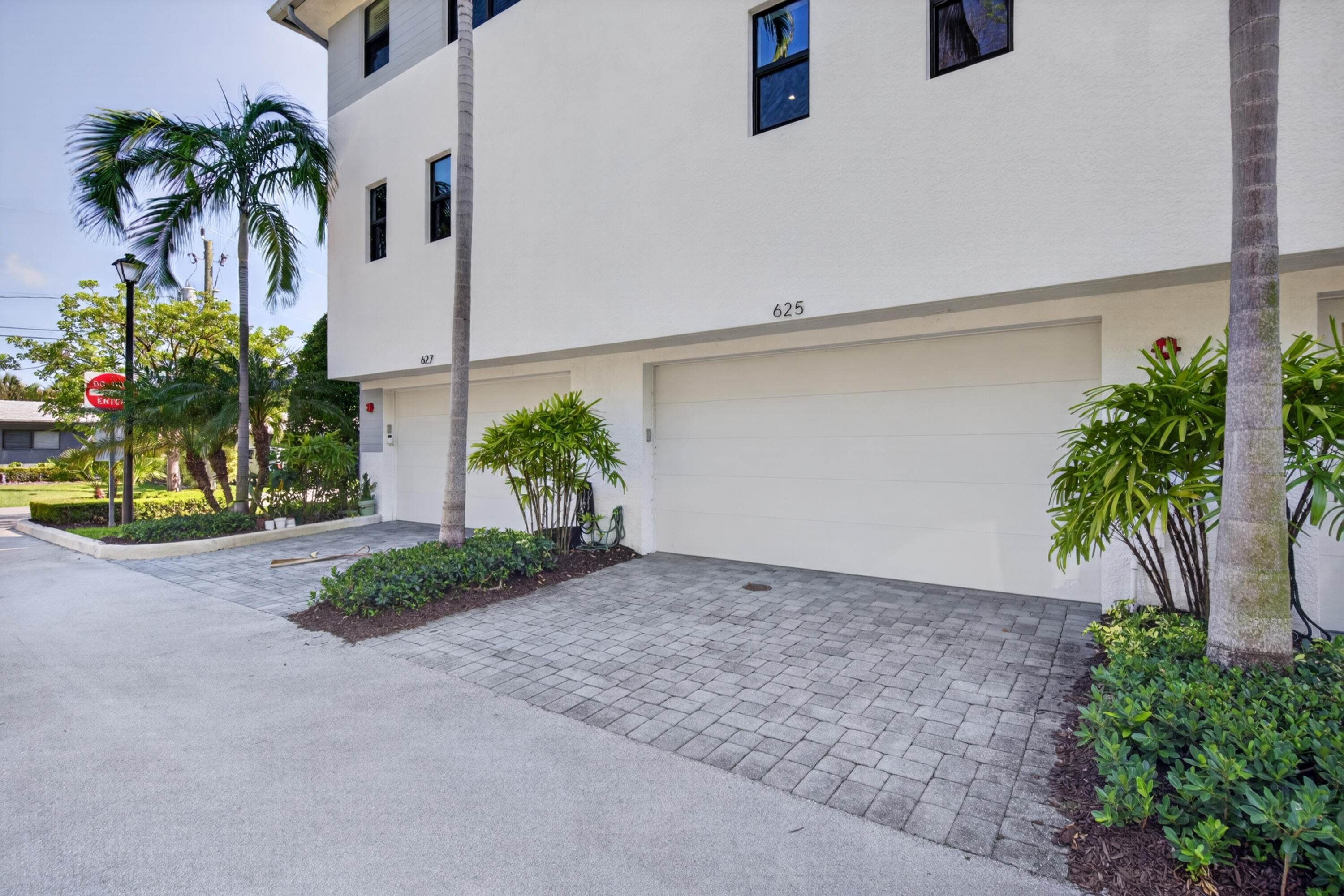 VILLAGE AT WILTON MANORS II - Residential