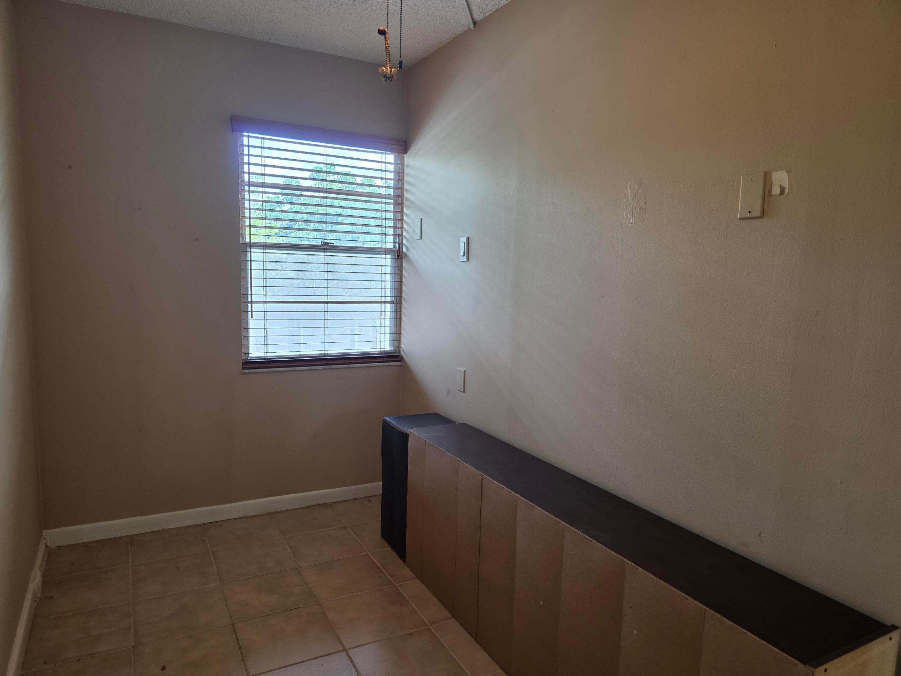 LUCAYA VILLAGE 1-B CONDO - Residential