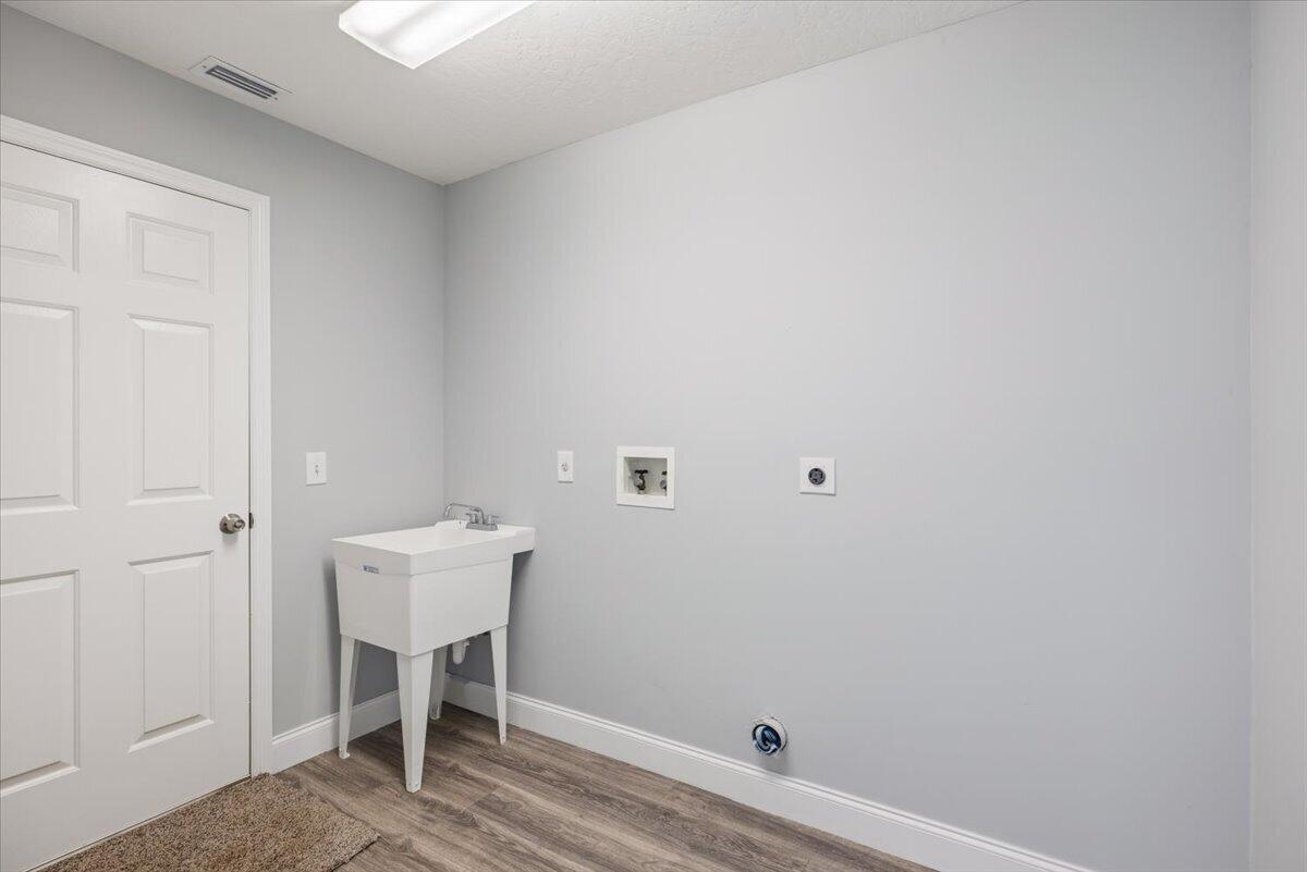 SEBASTIAN HIGHLANDS UNIT 17 - Residential
