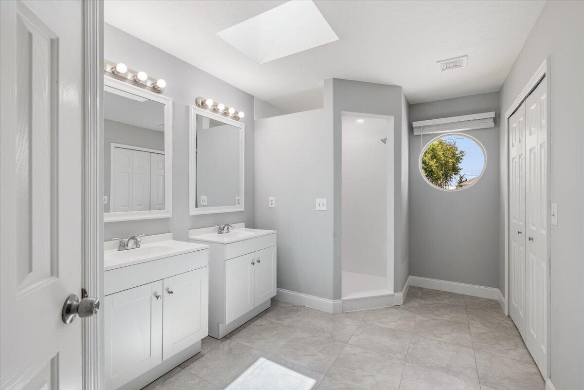 SEBASTIAN HIGHLANDS UNIT 17 - Residential