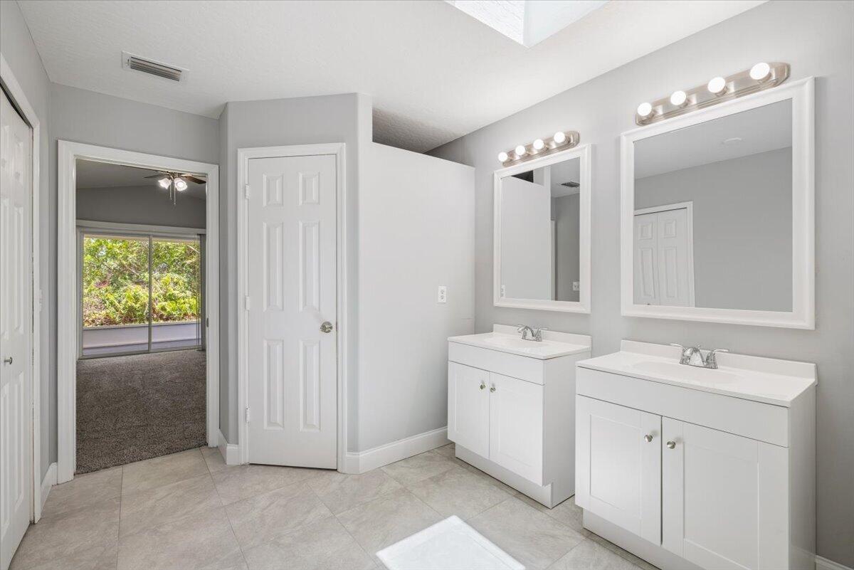 SEBASTIAN HIGHLANDS UNIT 17 - Residential