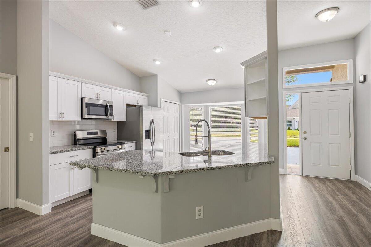 SEBASTIAN HIGHLANDS UNIT 17 - Residential