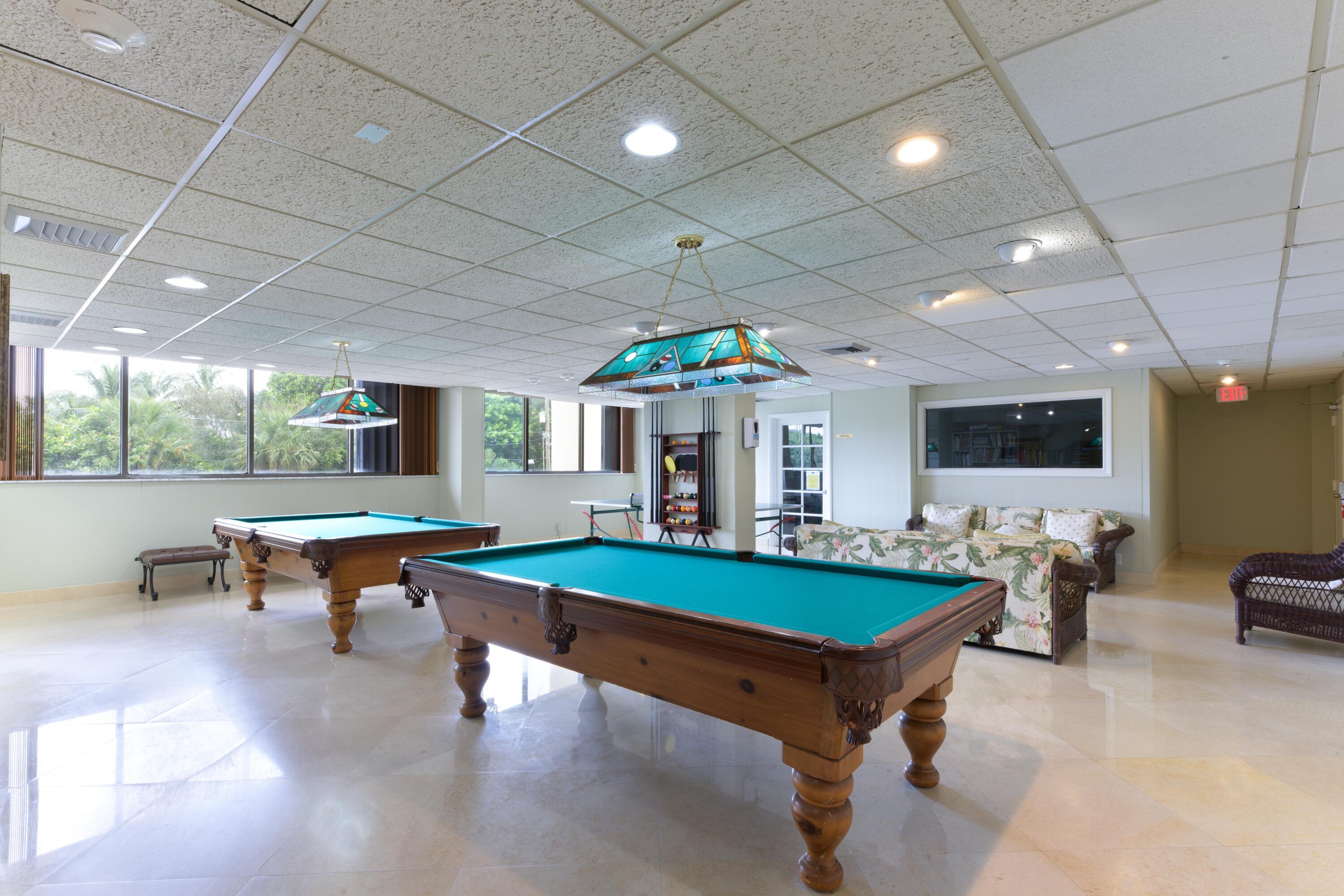 PALM BEACH HOUSE CONDO - Residential