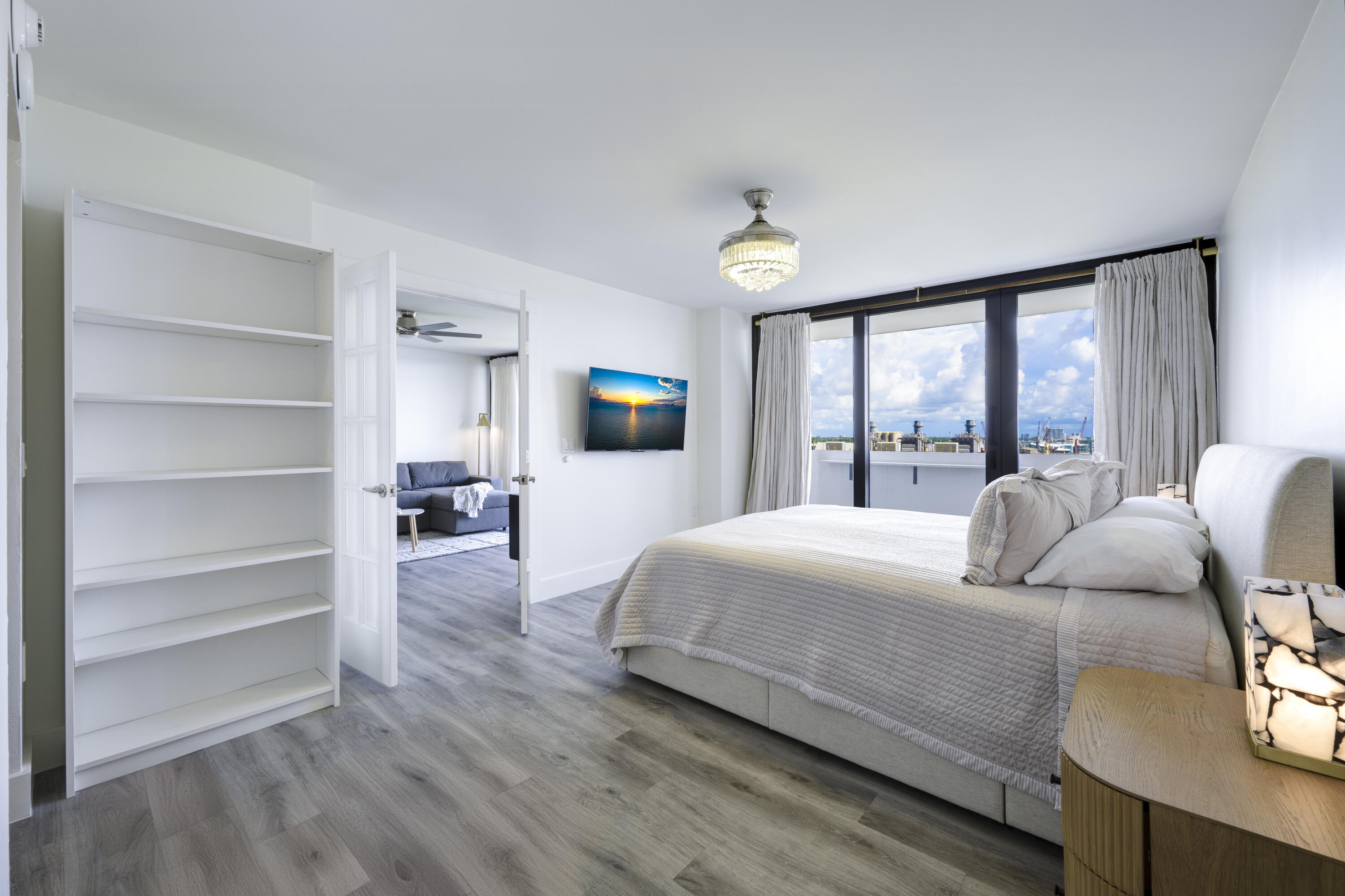 PALM BEACH HOUSE CONDO - Residential