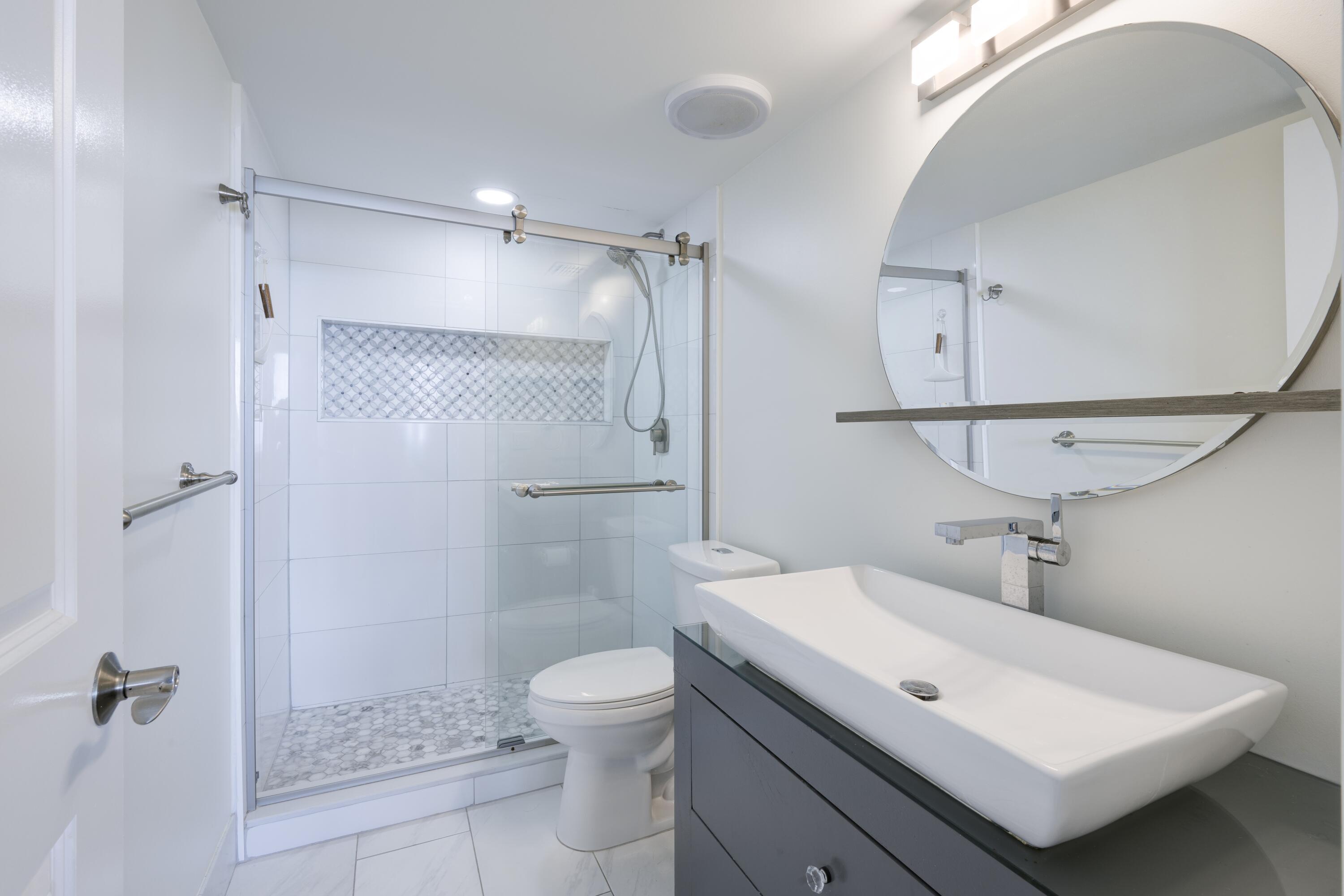 PALM BEACH HOUSE CONDO - Residential