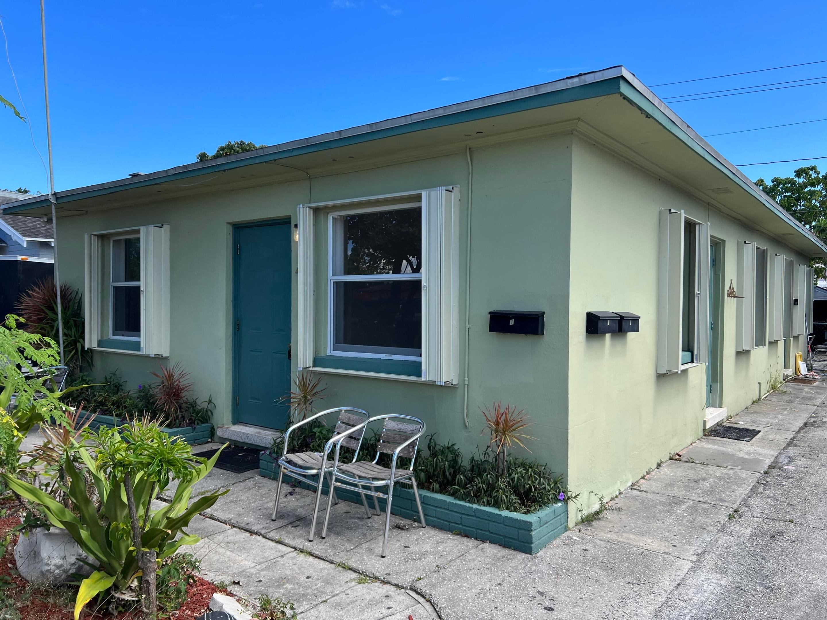 ESTATES OF SOUTH PALM BEACH - Residential Income