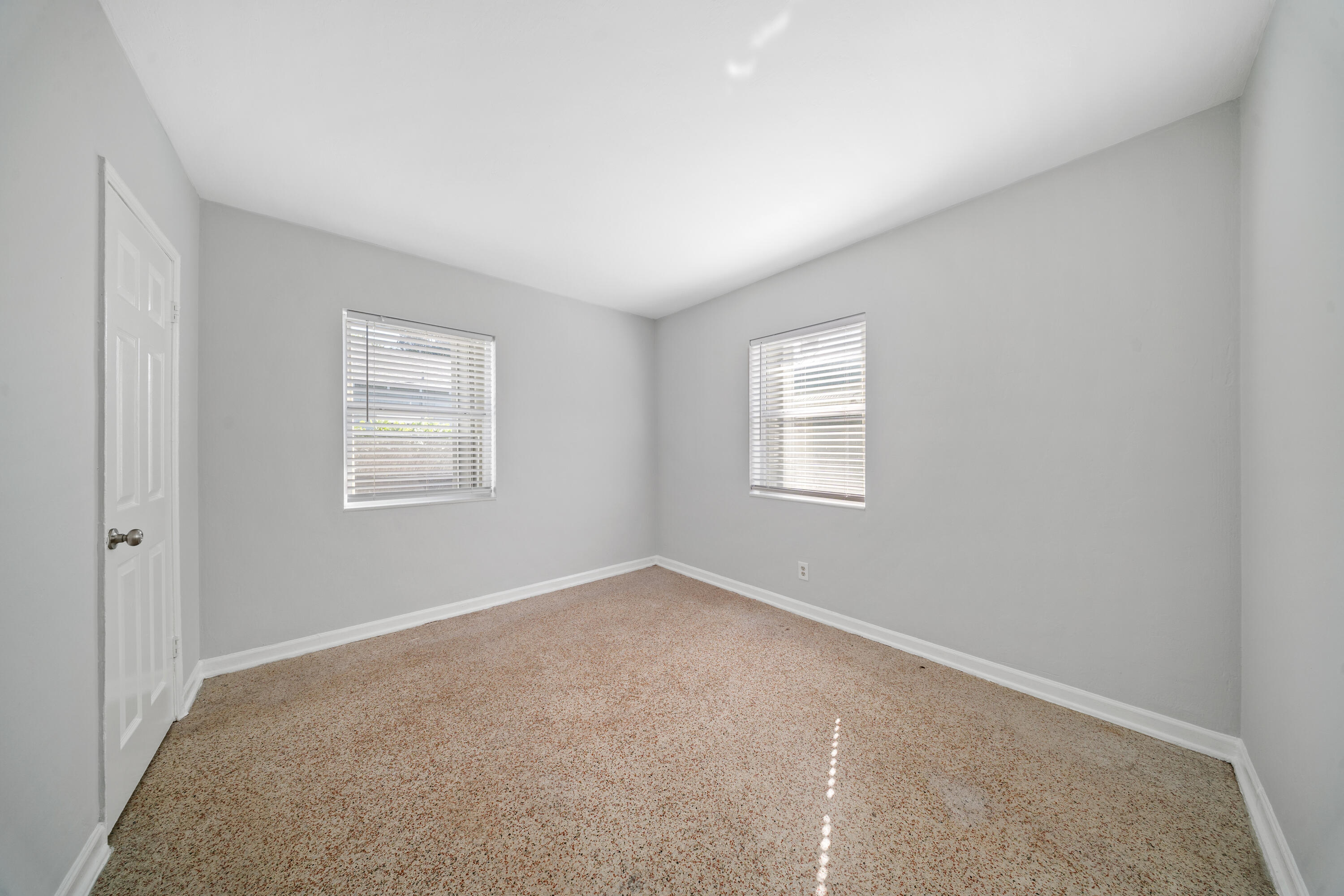 ESTATES OF SOUTH PALM BEACH - Residential Income