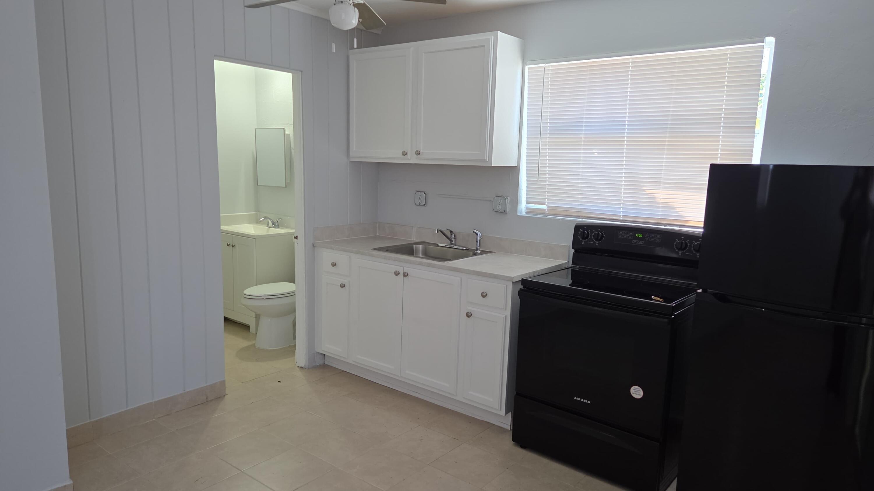 ESTATES OF SOUTH PALM BEACH - Residential Income